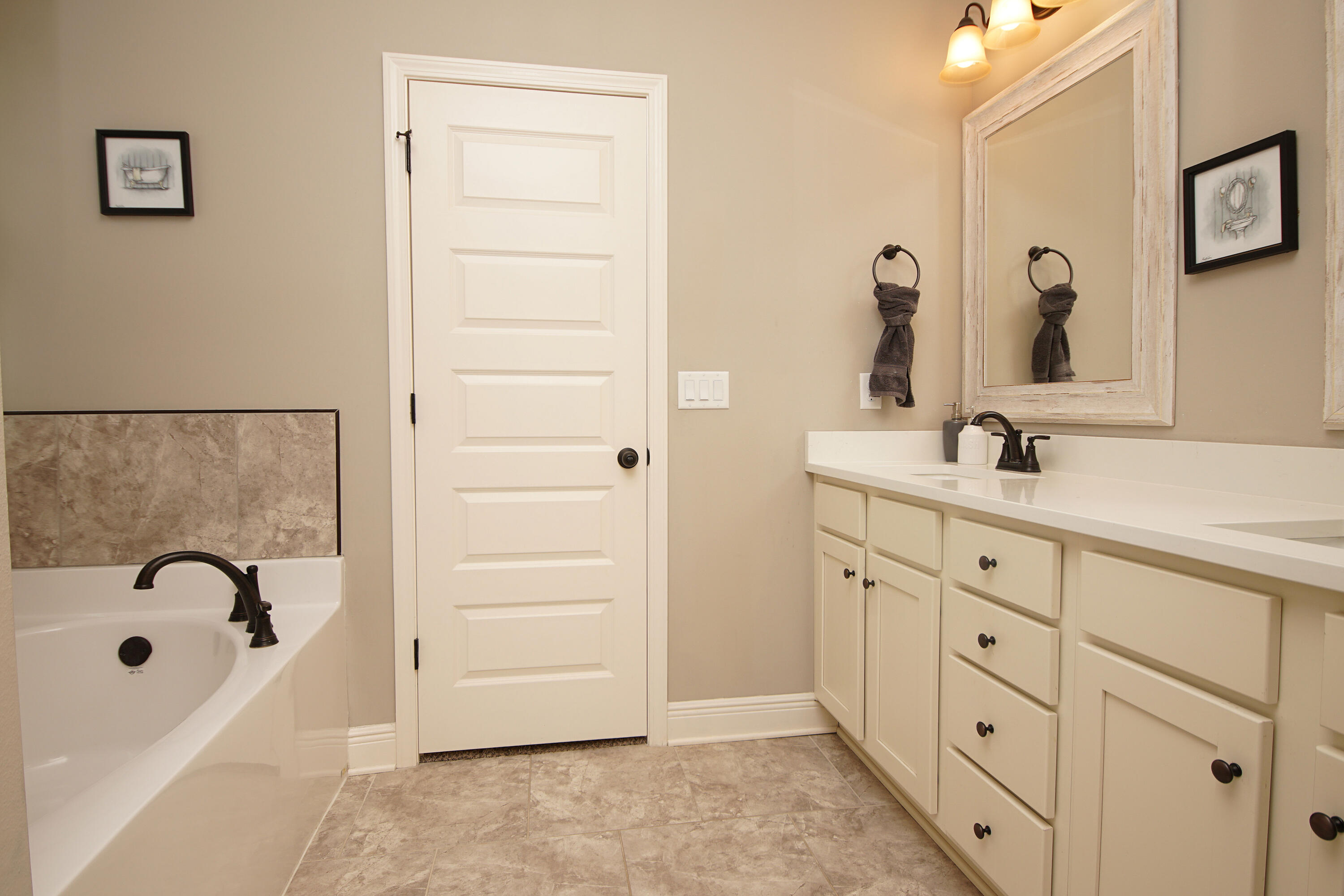 SCHOOLVIEW - Residential