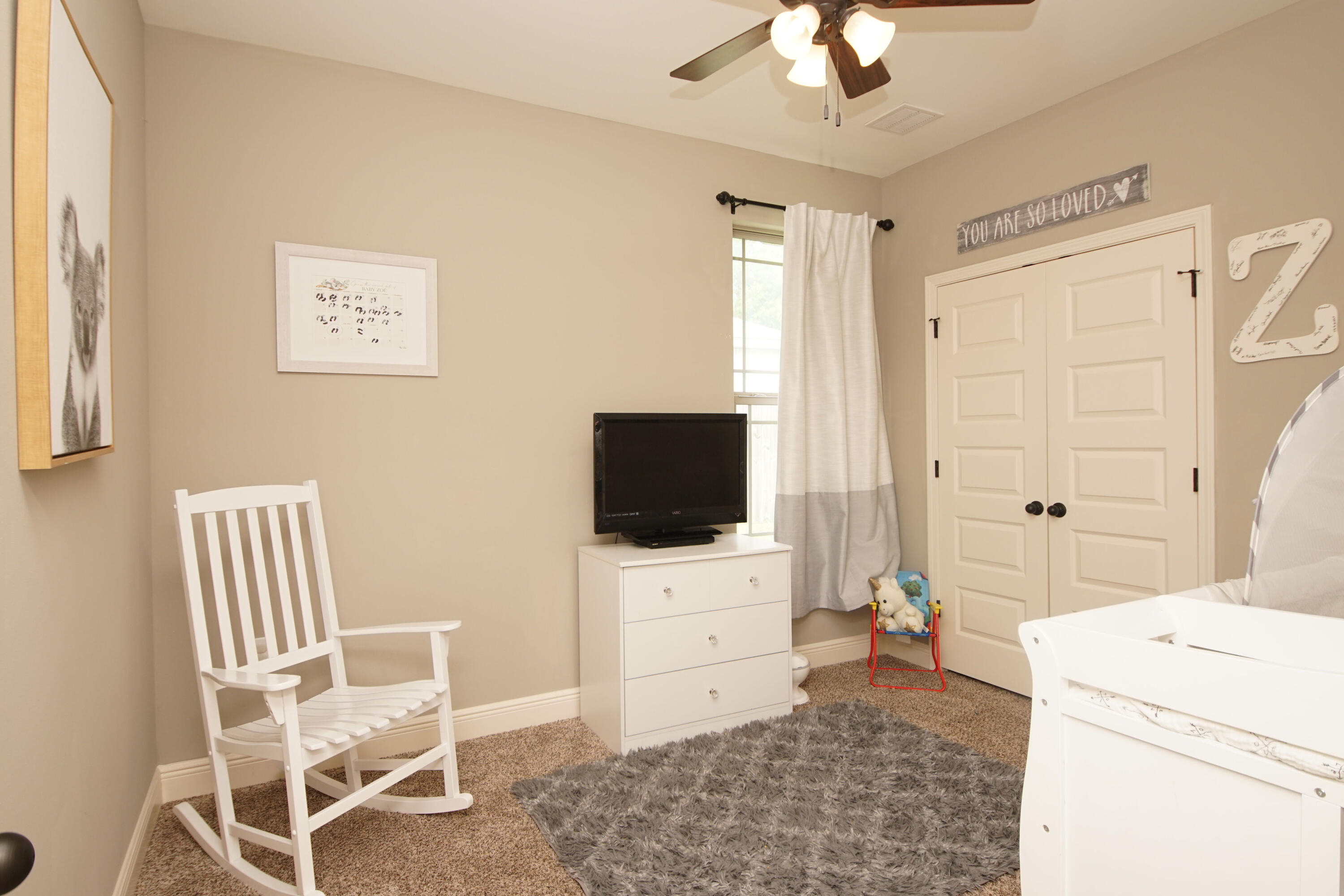 SCHOOLVIEW - Residential