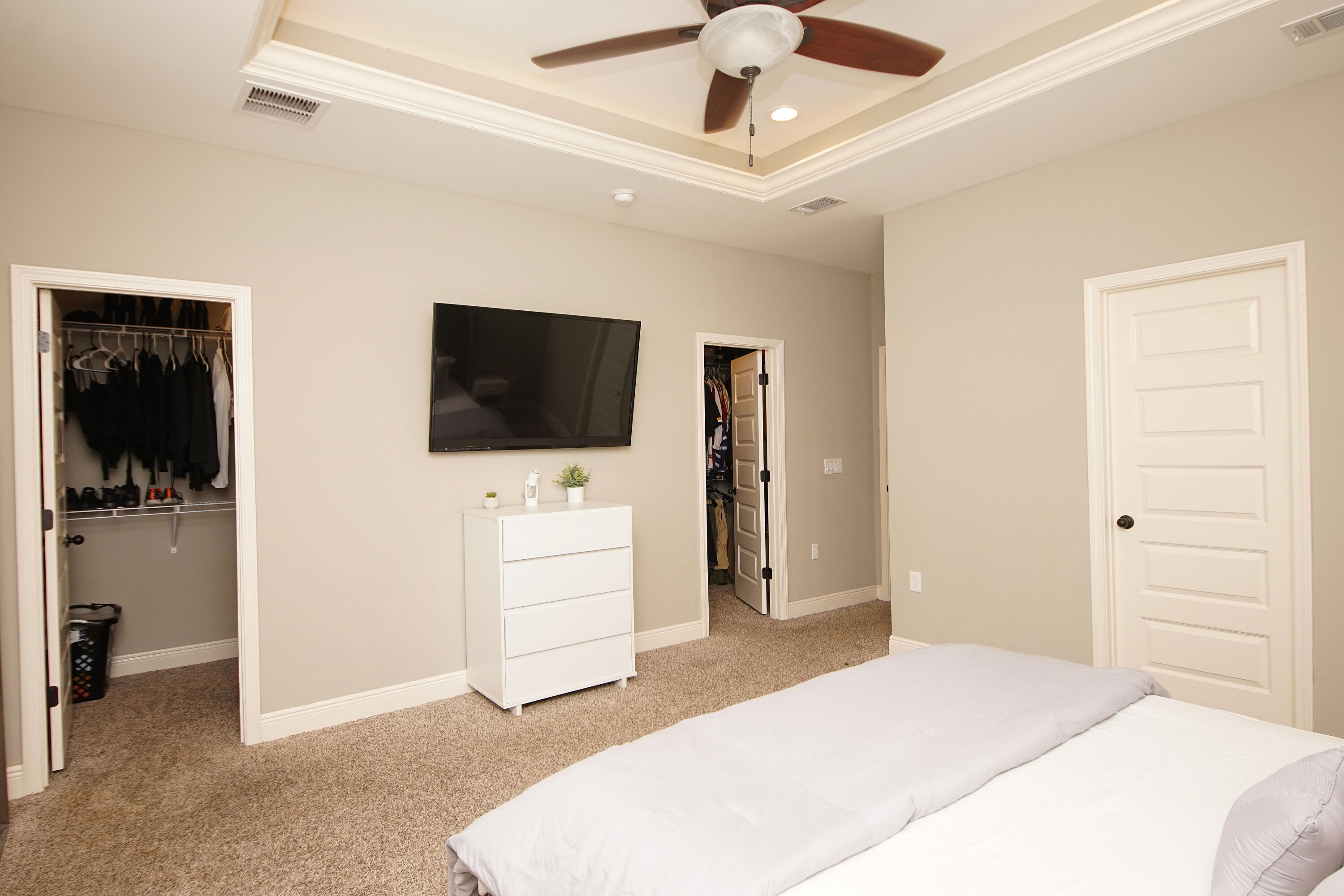 SCHOOLVIEW - Residential