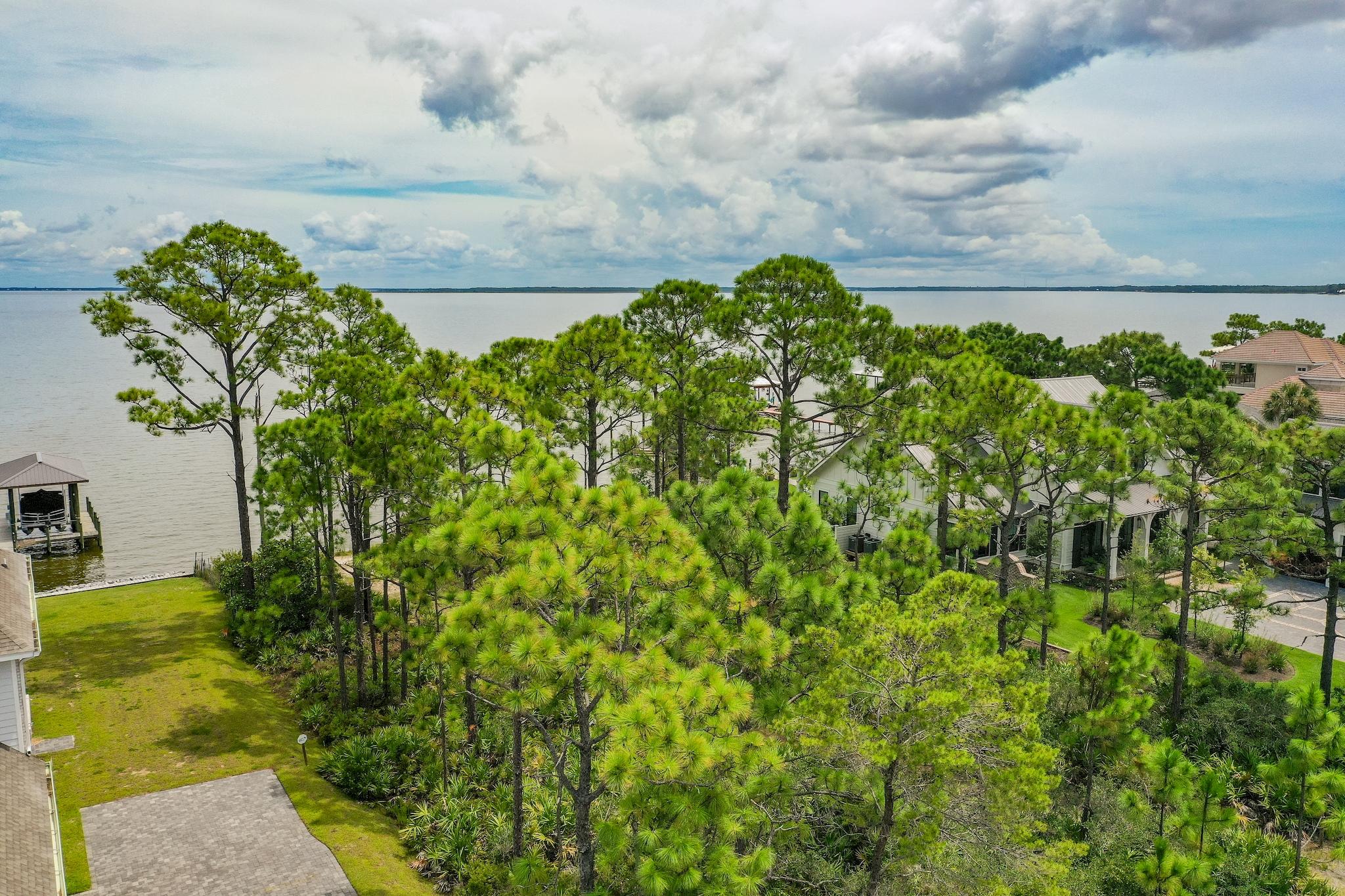 DRIFTWOOD ESTATES - Land