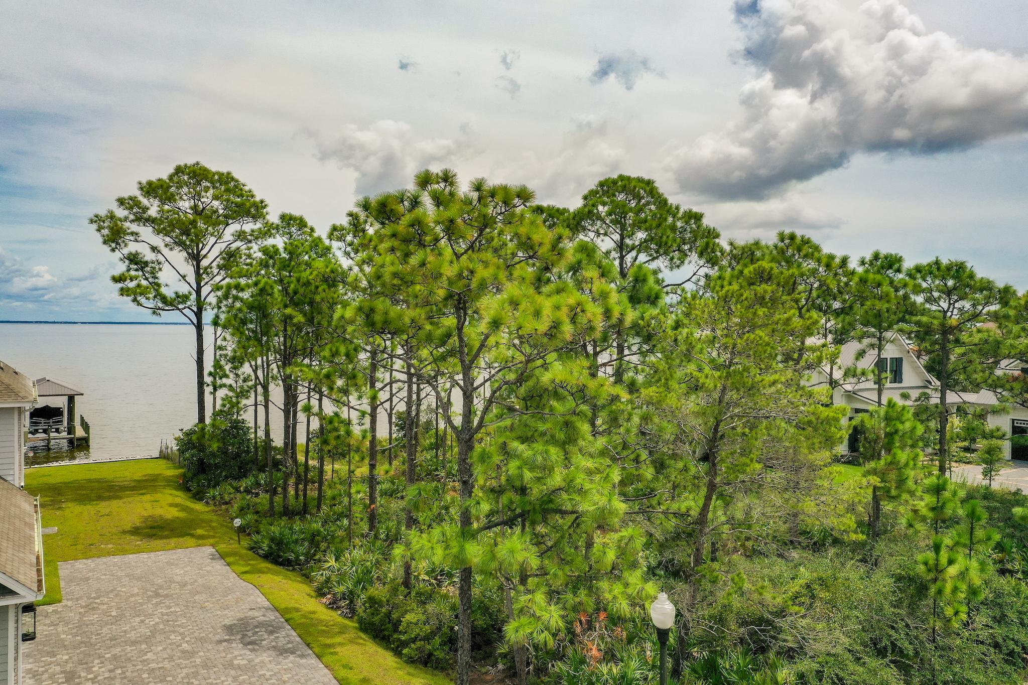 DRIFTWOOD ESTATES - Land