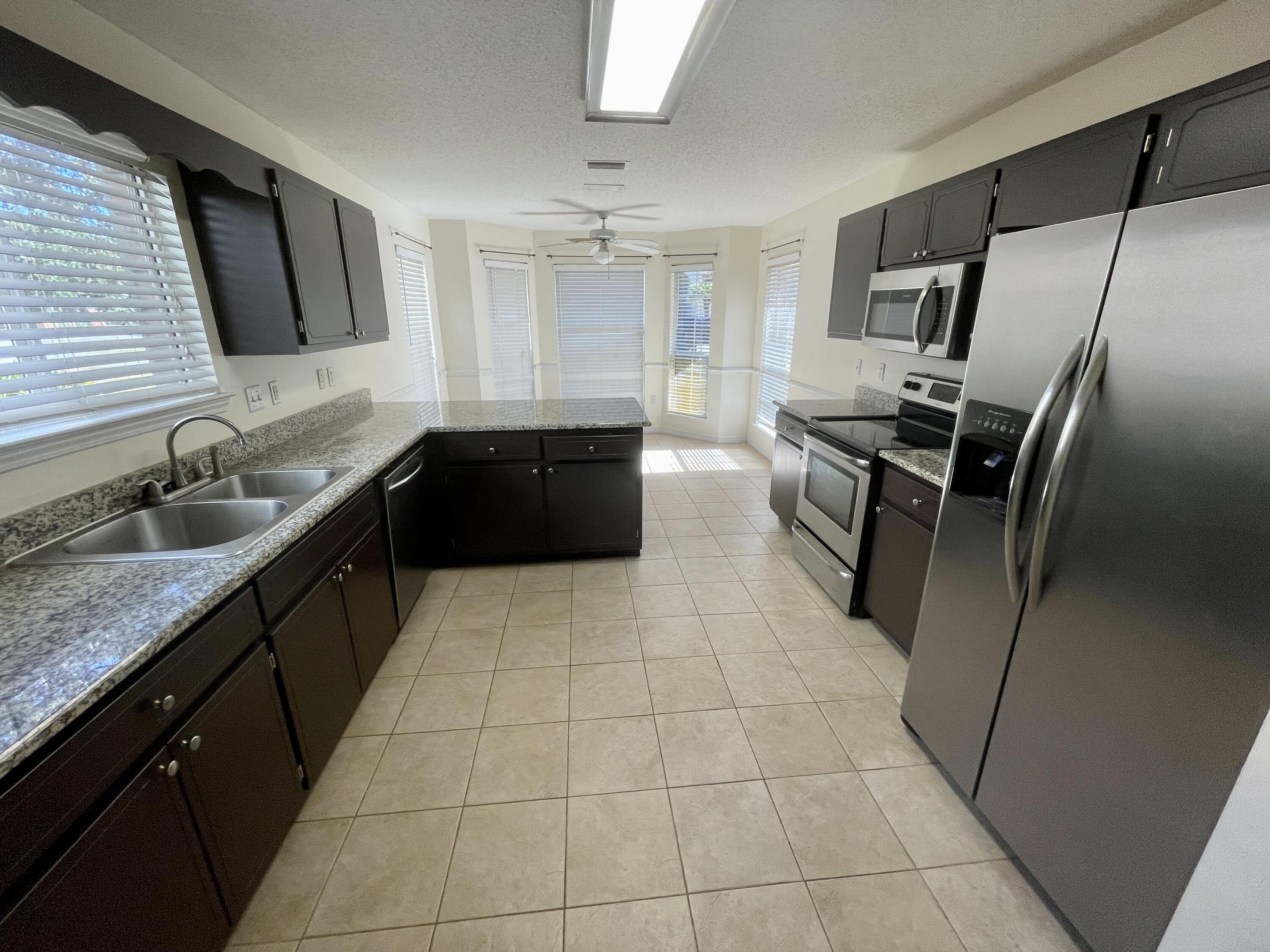 SHALIMAR COMMONS - Residential Lease