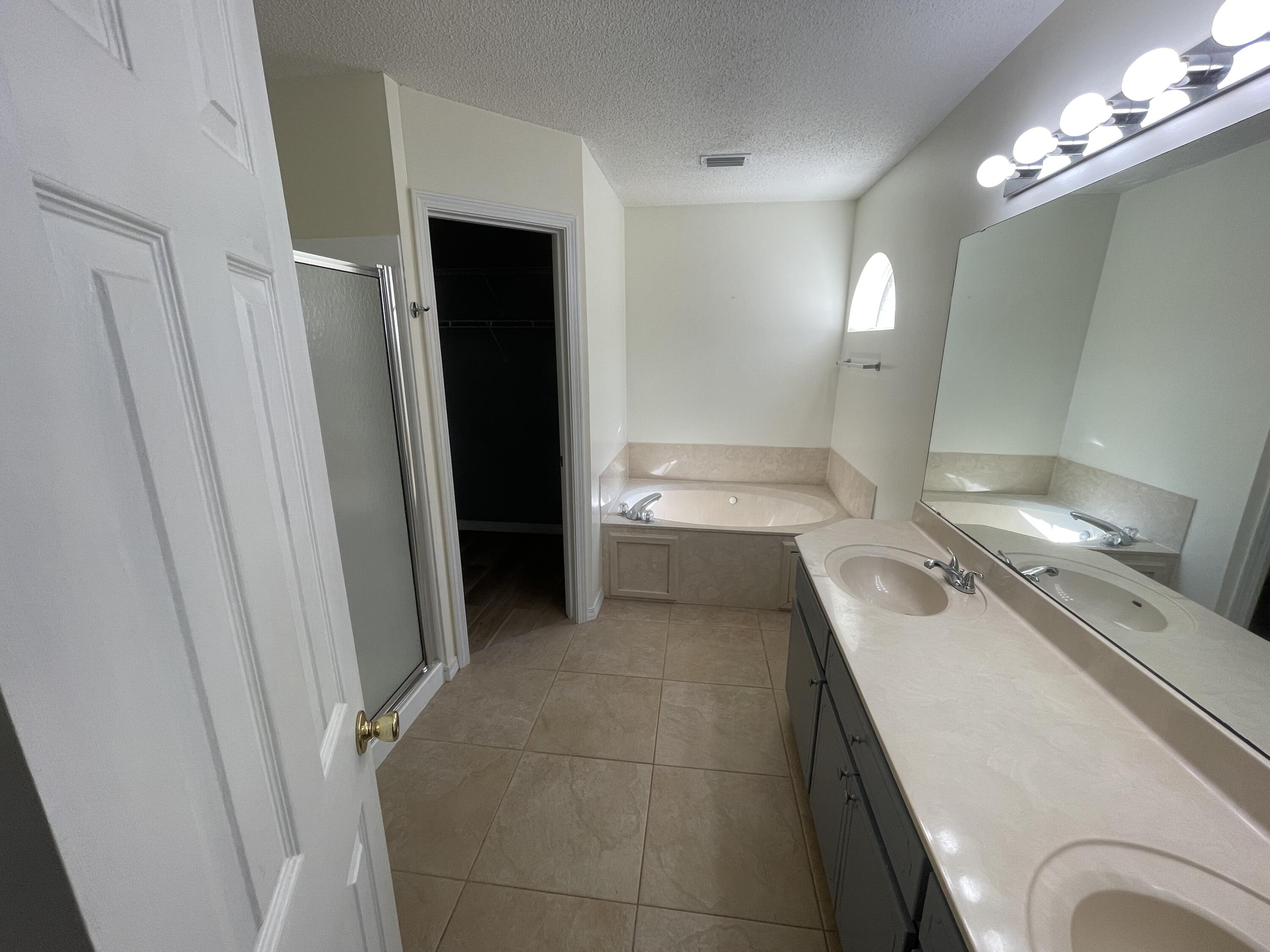 SHALIMAR COMMONS - Residential Lease