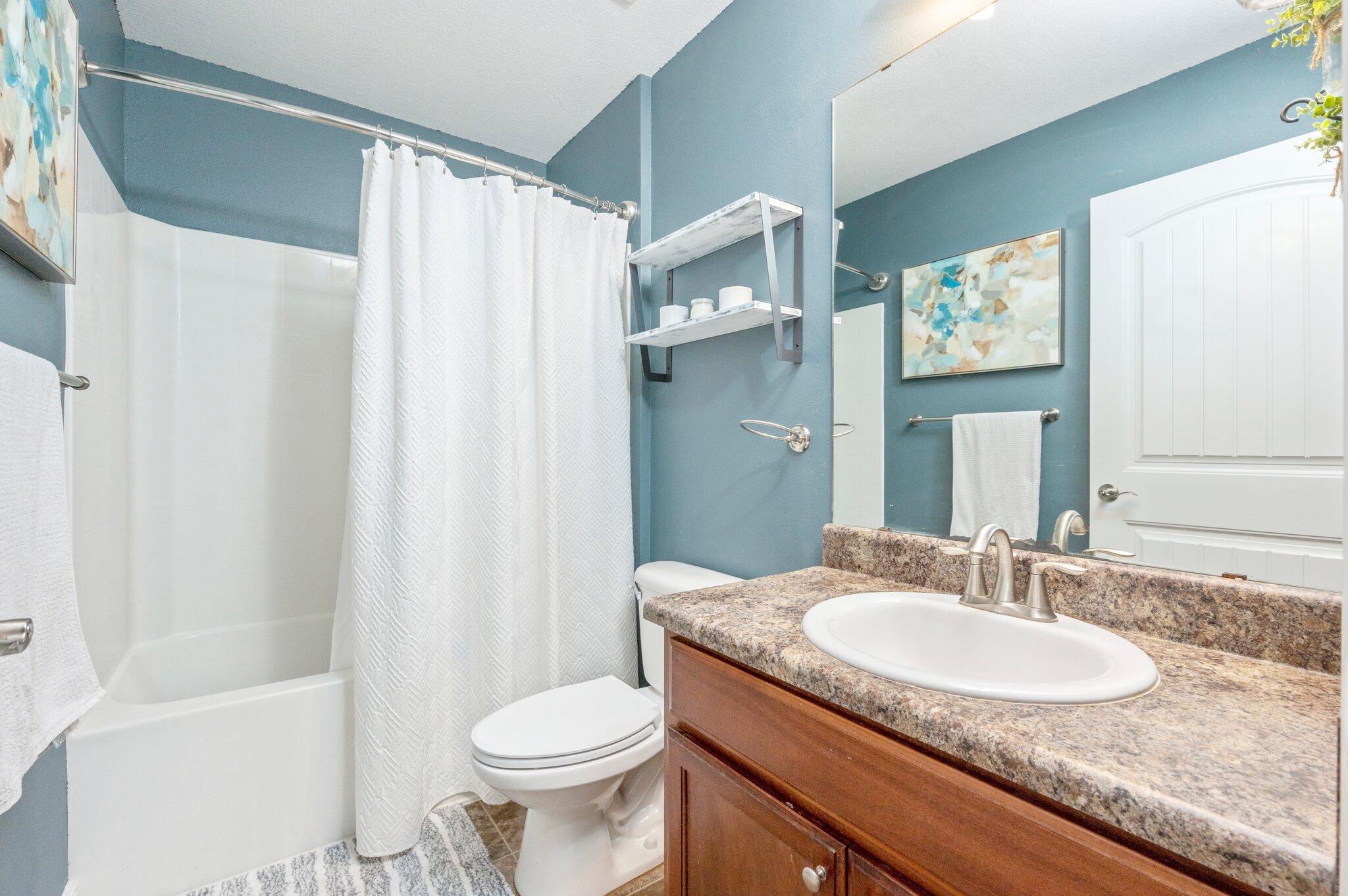 ALICIA PLACE - Residential