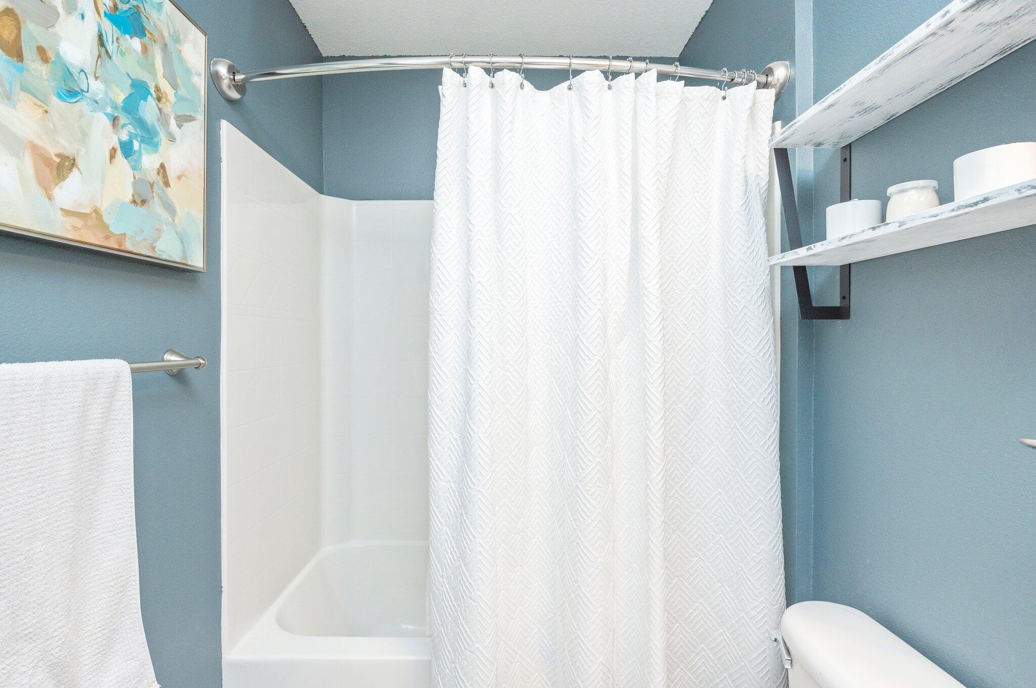 ALICIA PLACE - Residential