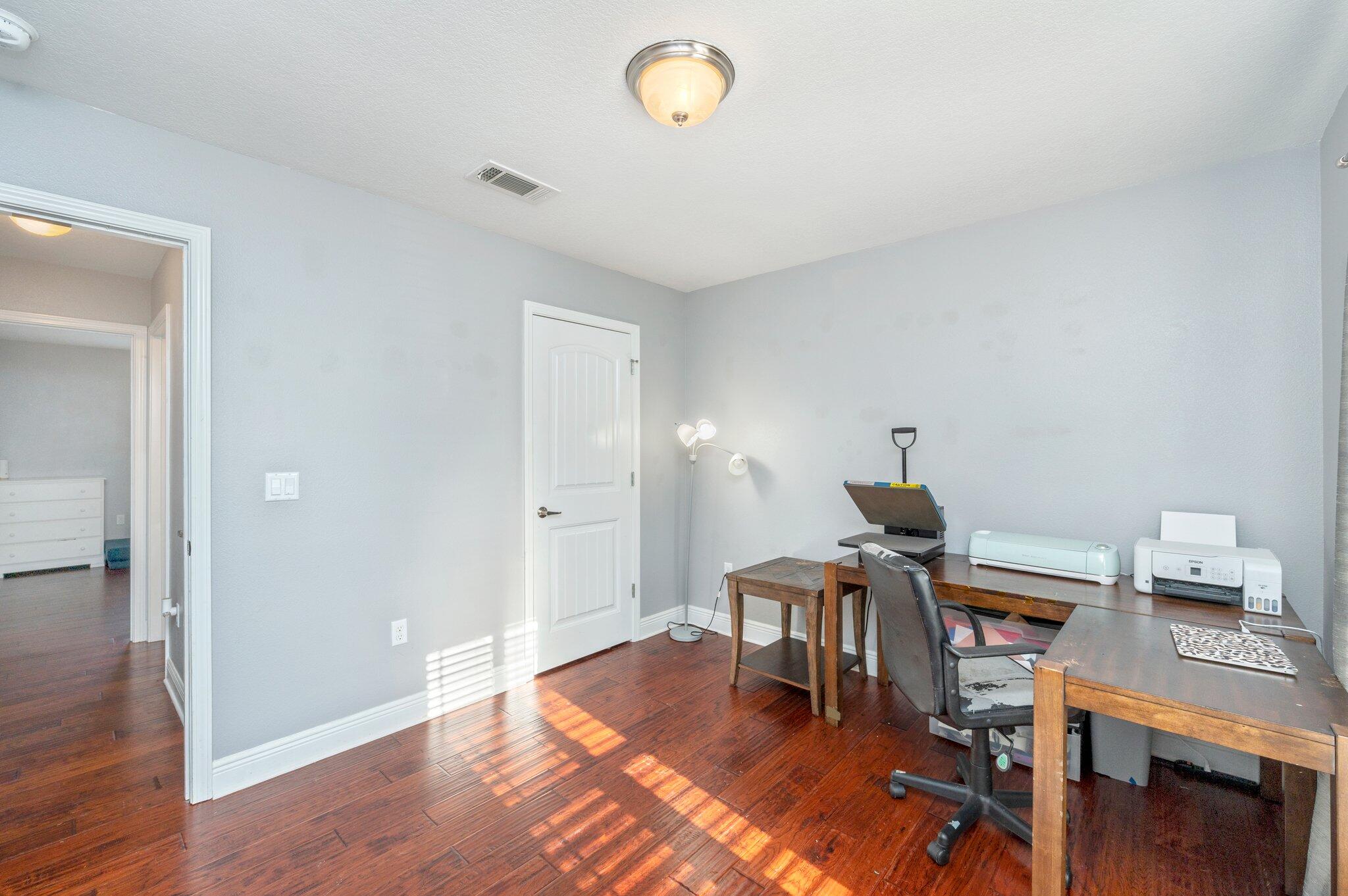 ALICIA PLACE - Residential