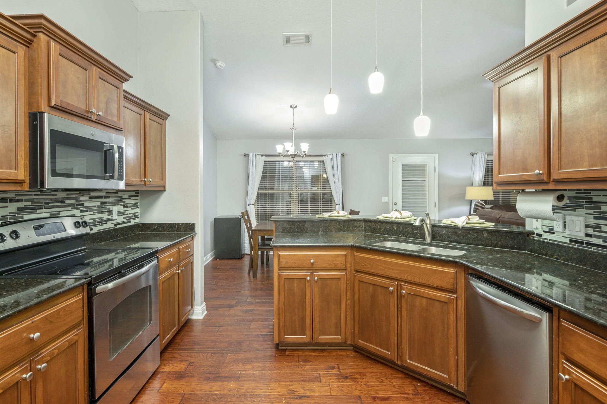 ALICIA PLACE - Residential