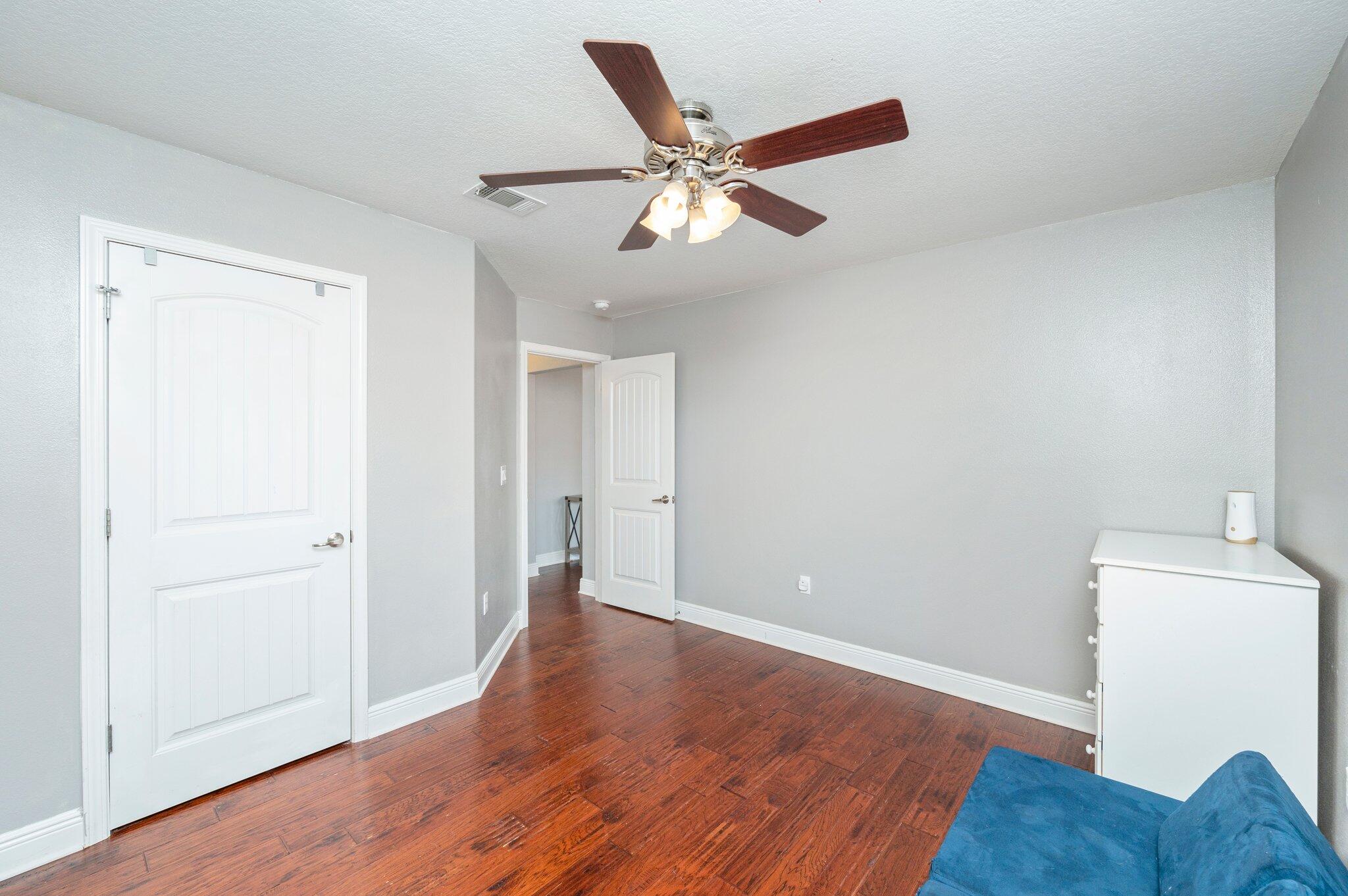 ALICIA PLACE - Residential