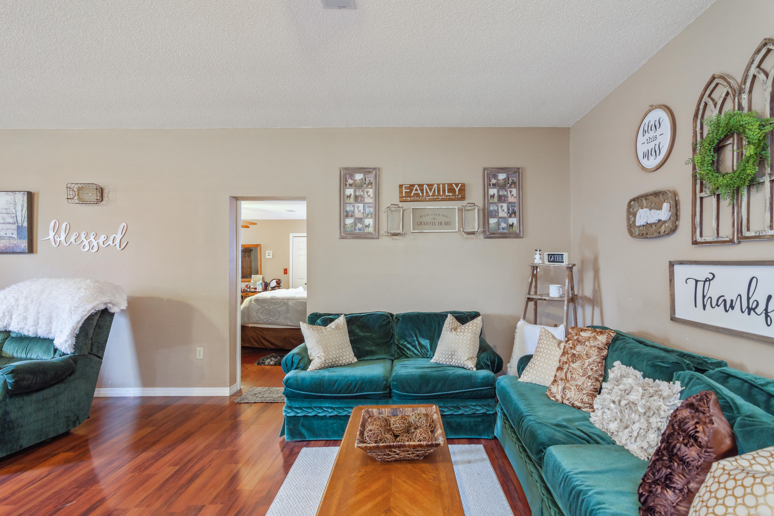 METES & BOUNDS - Residential