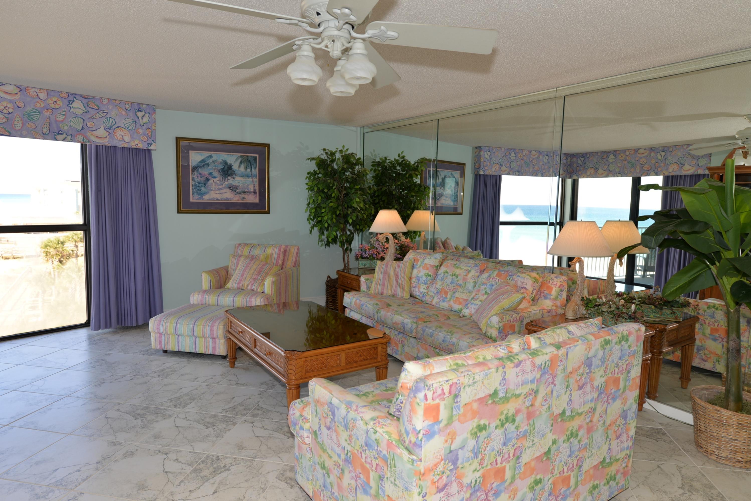 MAINSAIL CONDO PH I - Residential