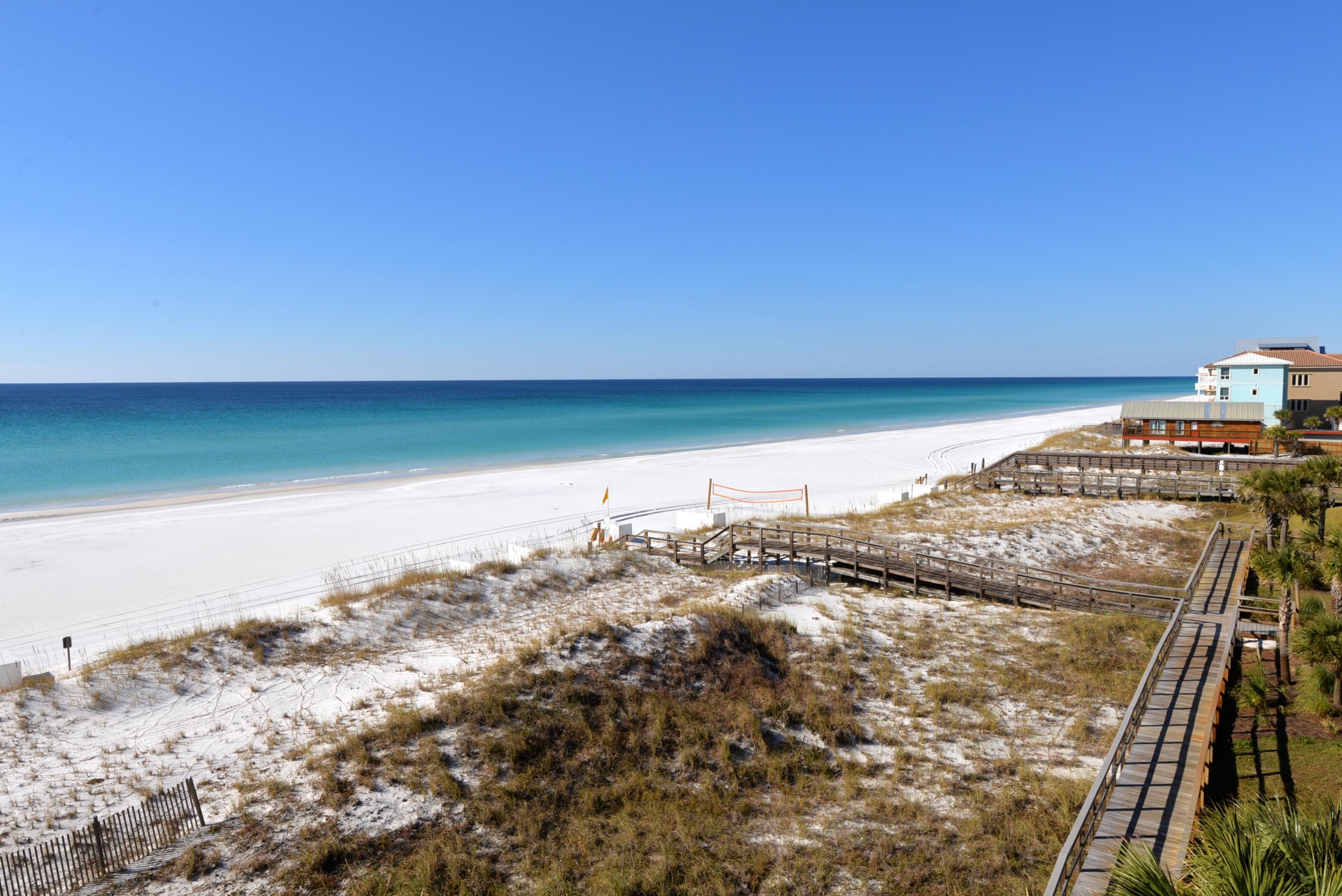 MAINSAIL CONDO PH I - Residential