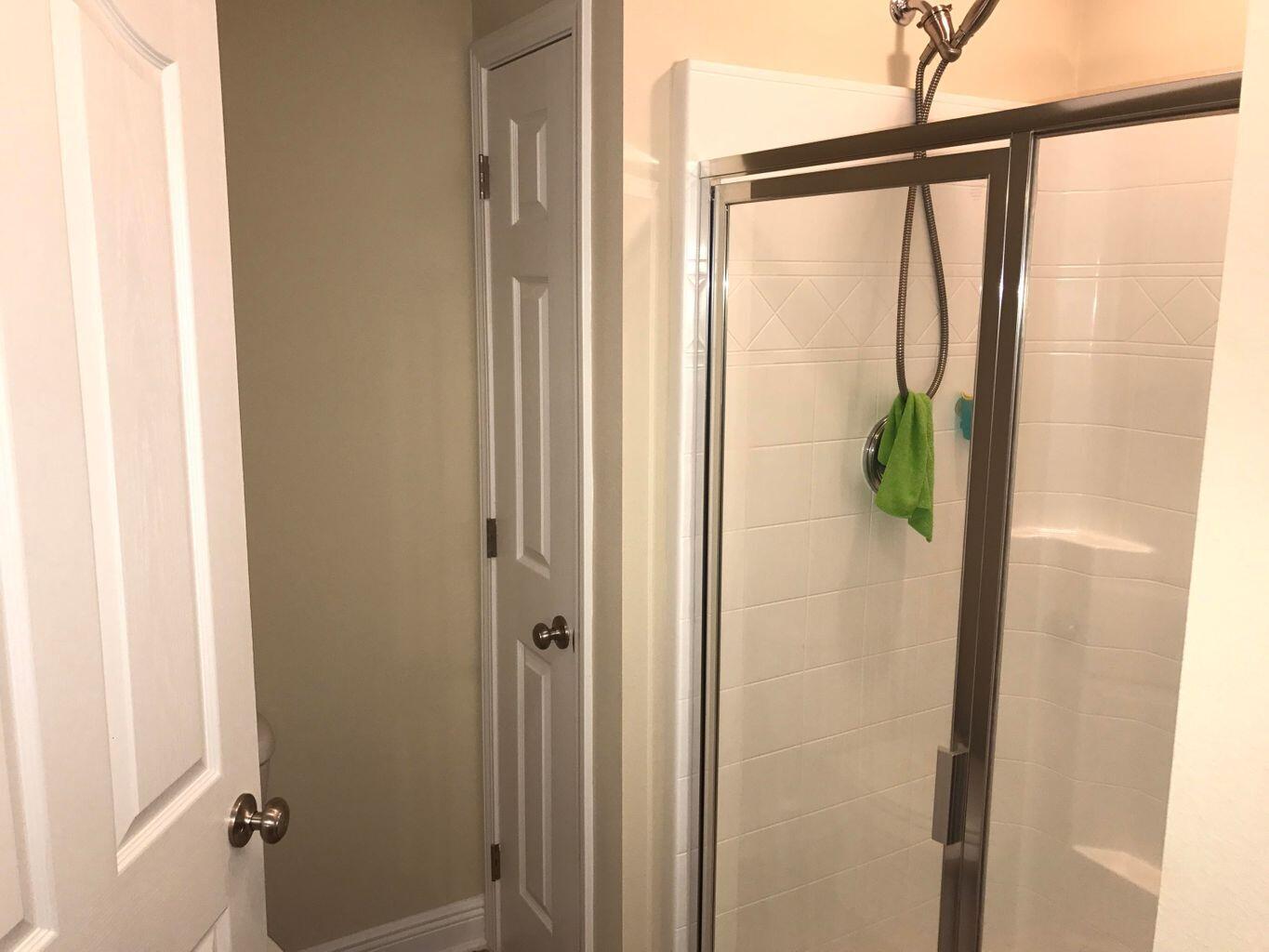 RESERVE POINTE - Residential Lease