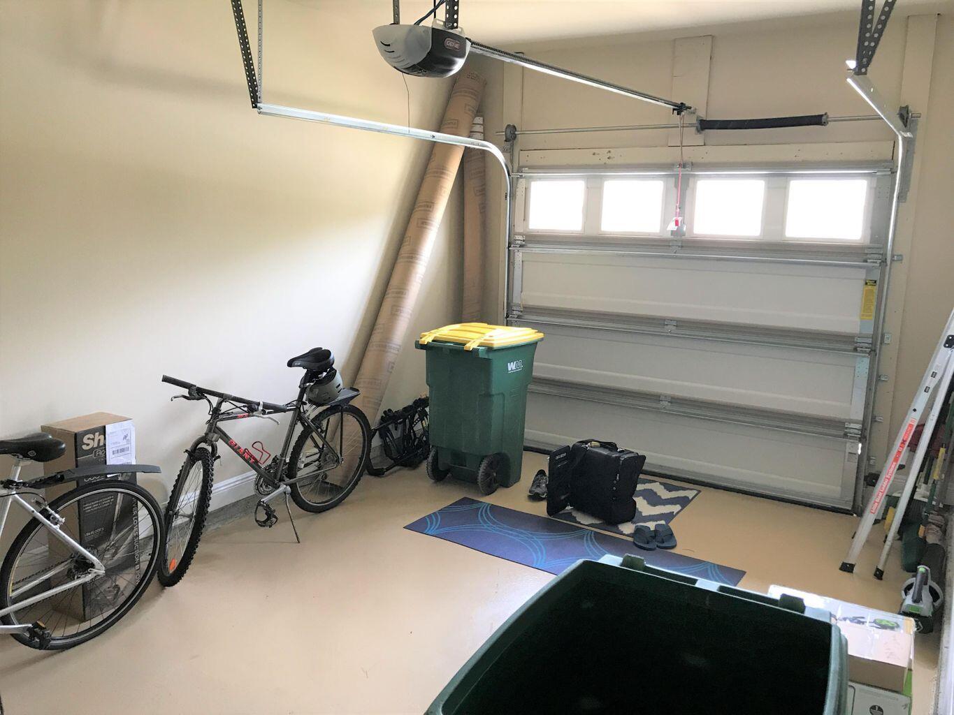 RESERVE POINTE - Residential Lease