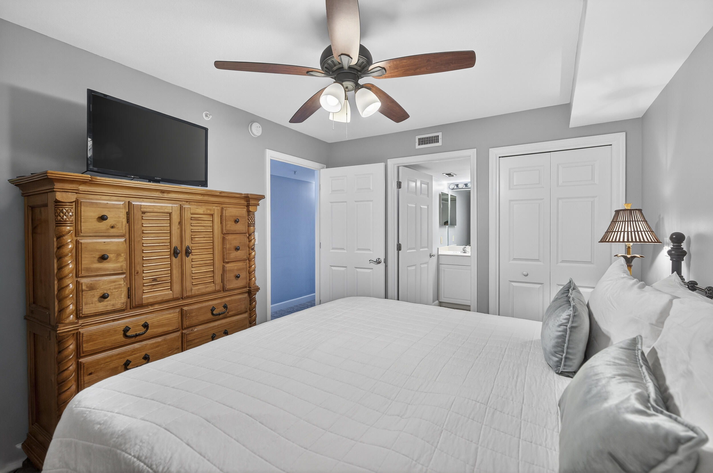 PELICAN ISLE - Residential