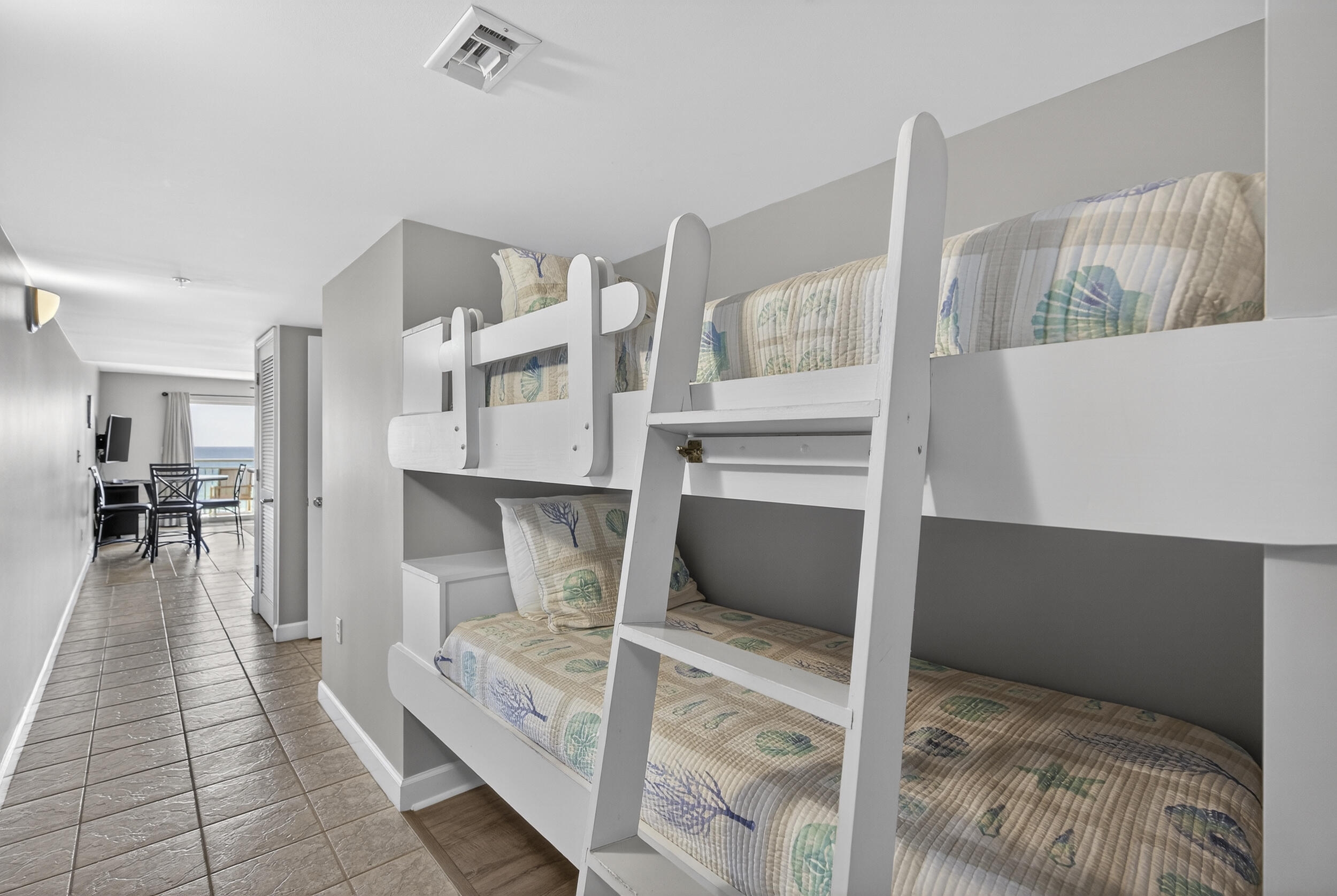 PELICAN ISLE - Residential