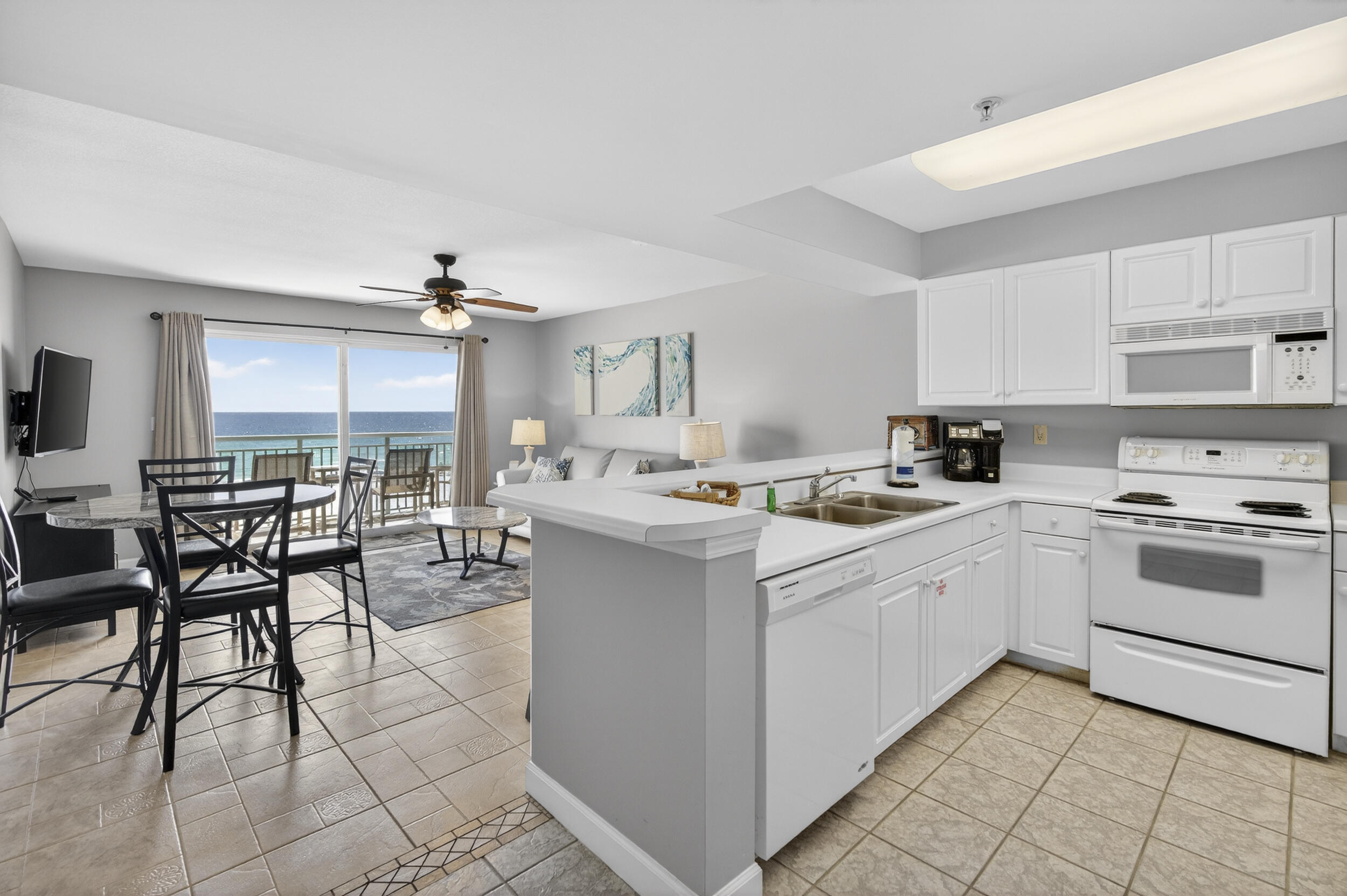 PELICAN ISLE - Residential