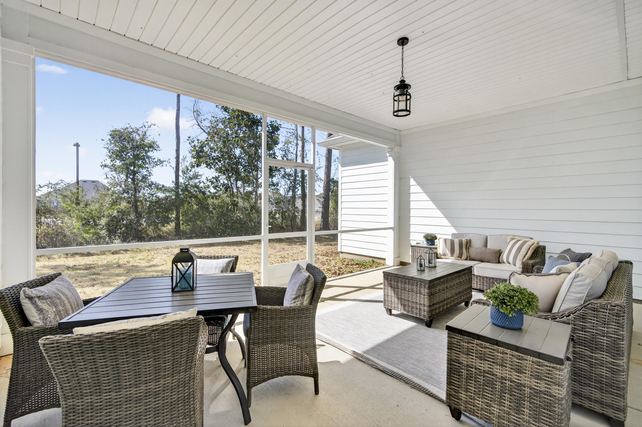 MAGNOLIA BAY ESTATES - Residential