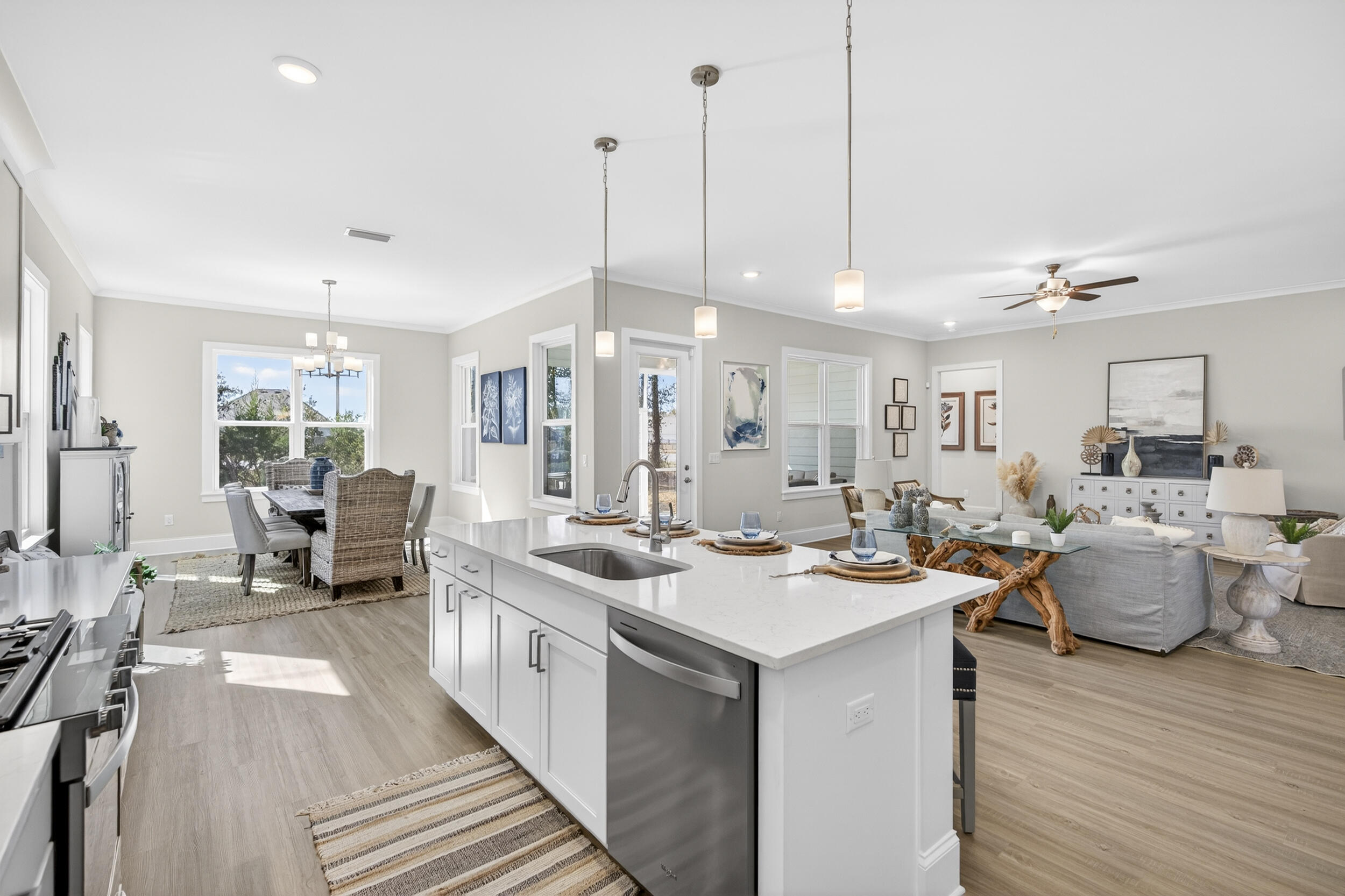 MAGNOLIA BAY ESTATES - Residential