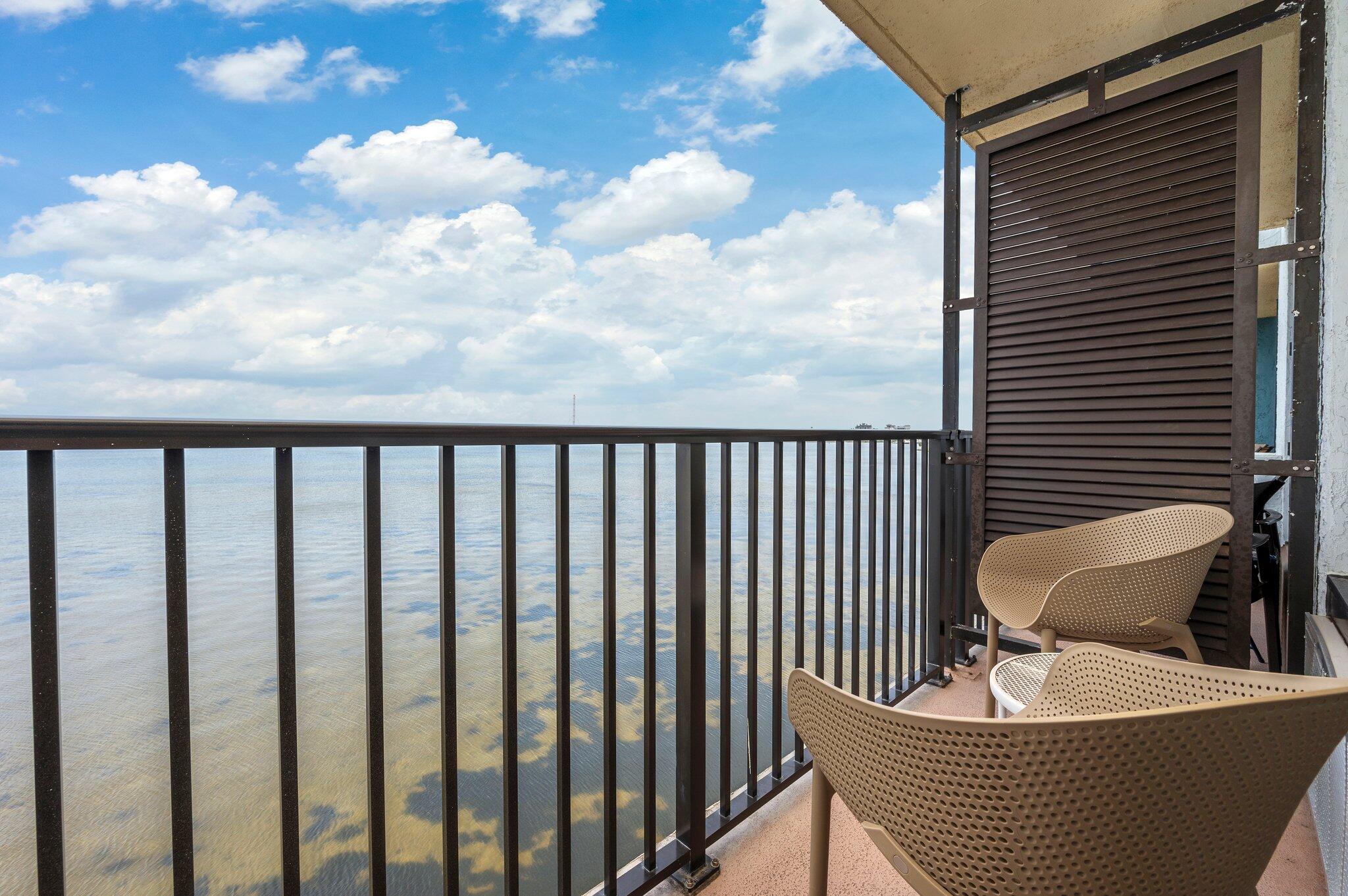 BAYSIDE CONDO SANDESTIN - Residential