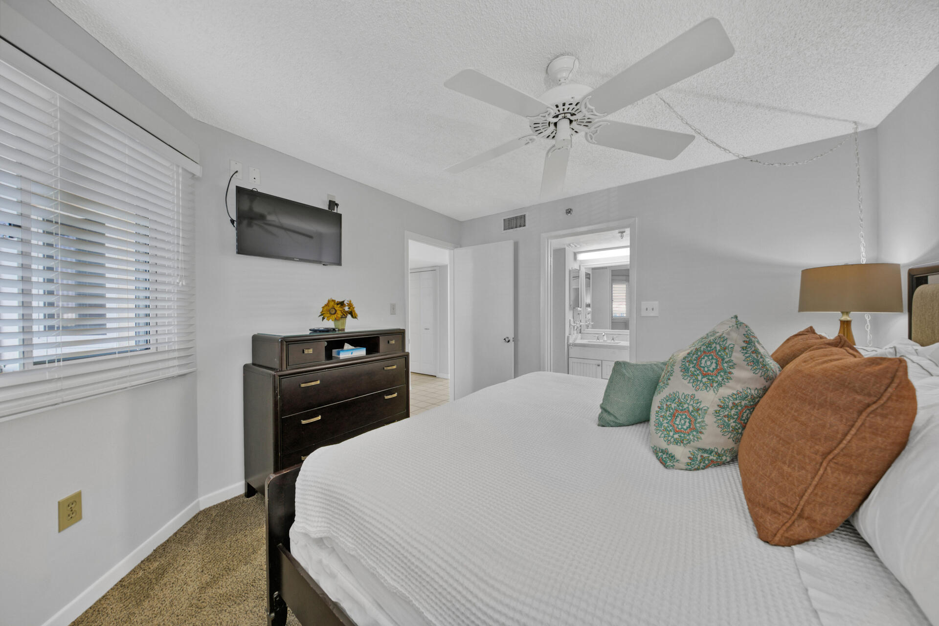 BREAKERS OF FWB PH II - Residential