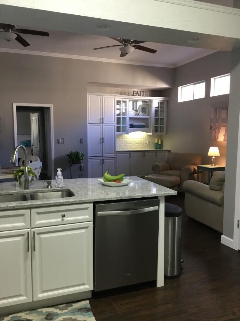 Emerald Lakes - Residential