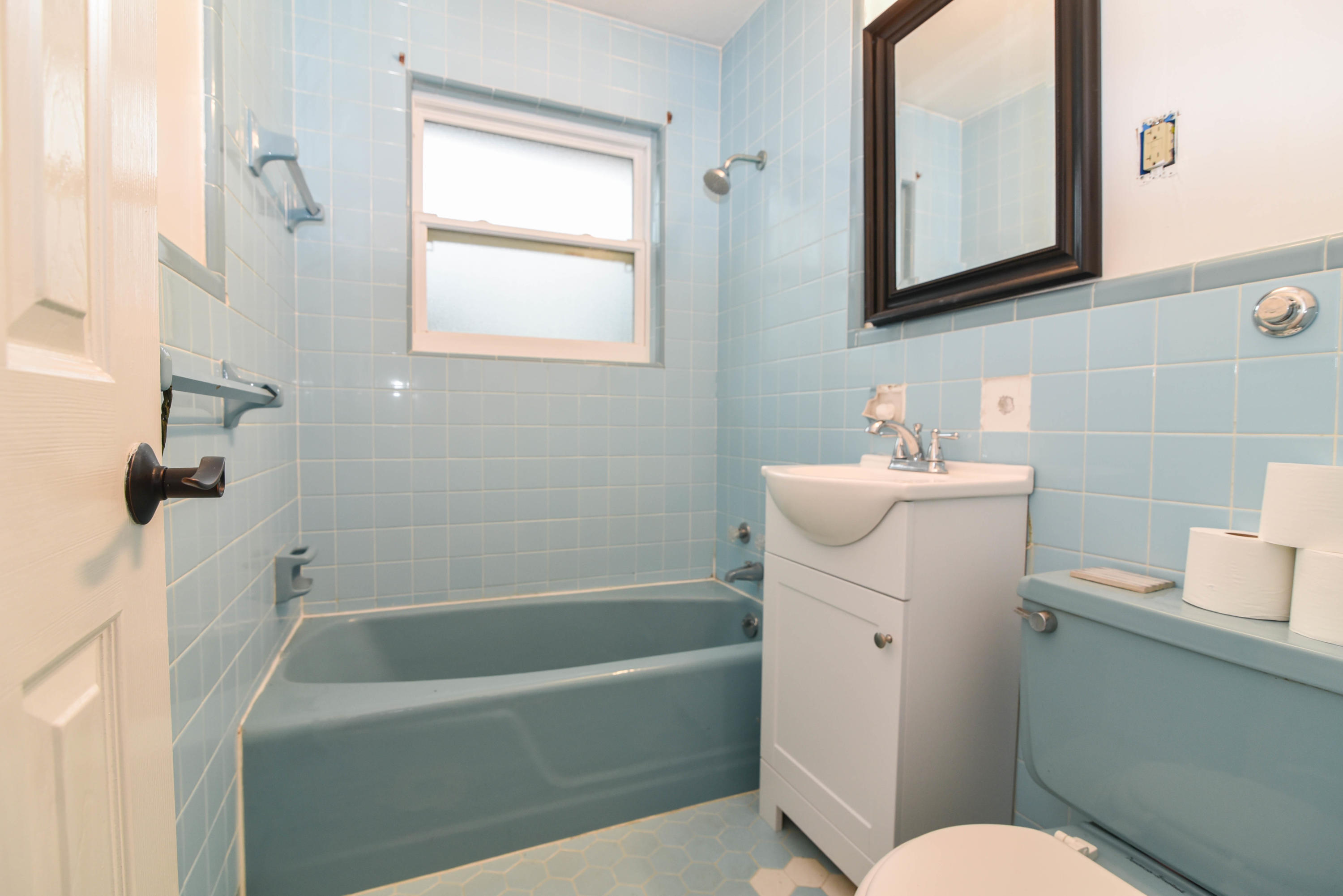 BEL-AIR S/D LOT 10 BLK 6 - Residential