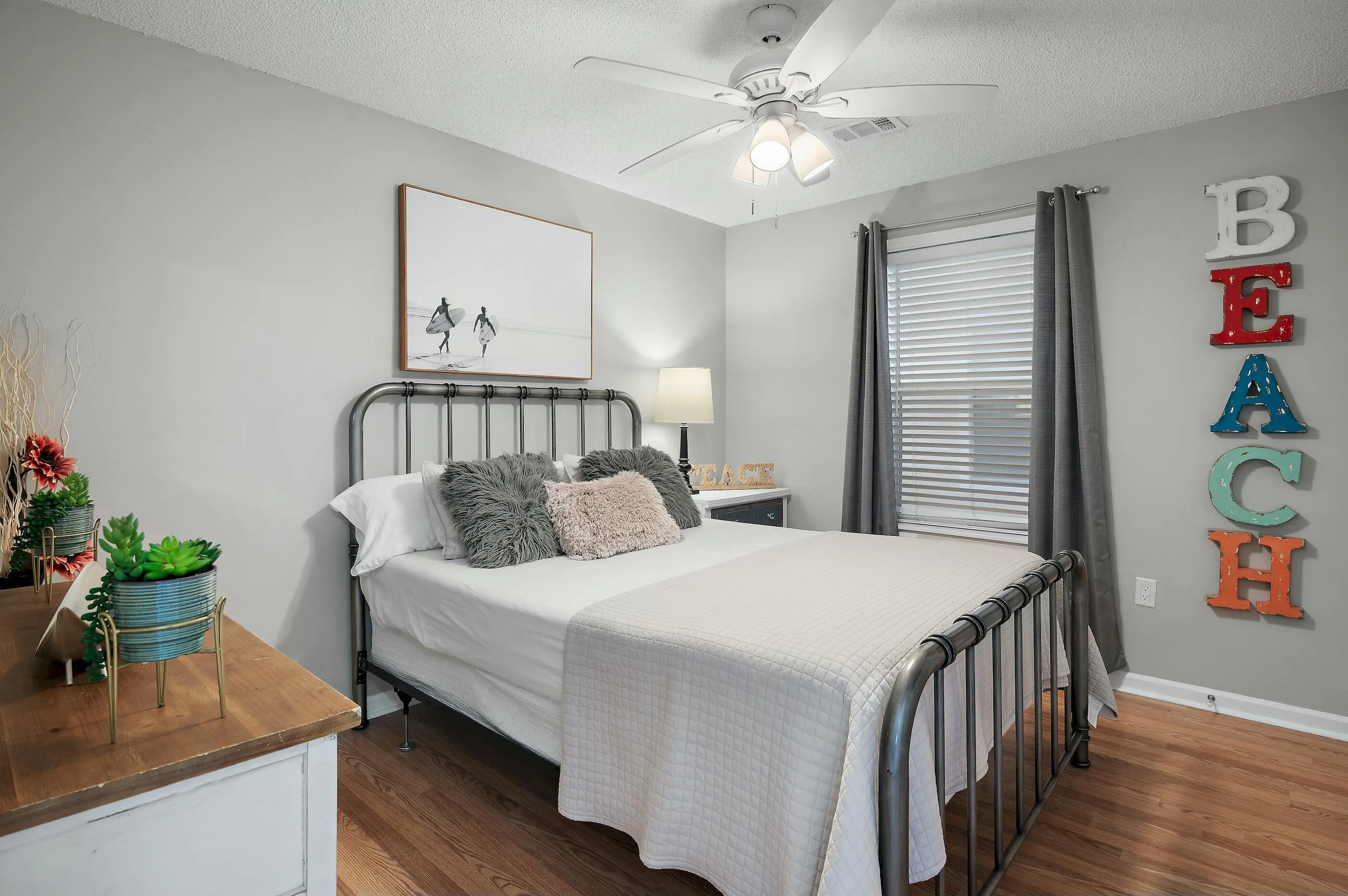 Destin, Florida 32541, United States, 2 Bedrooms Bedrooms, ,2 BathroomsBathrooms,Residential,Active,92671