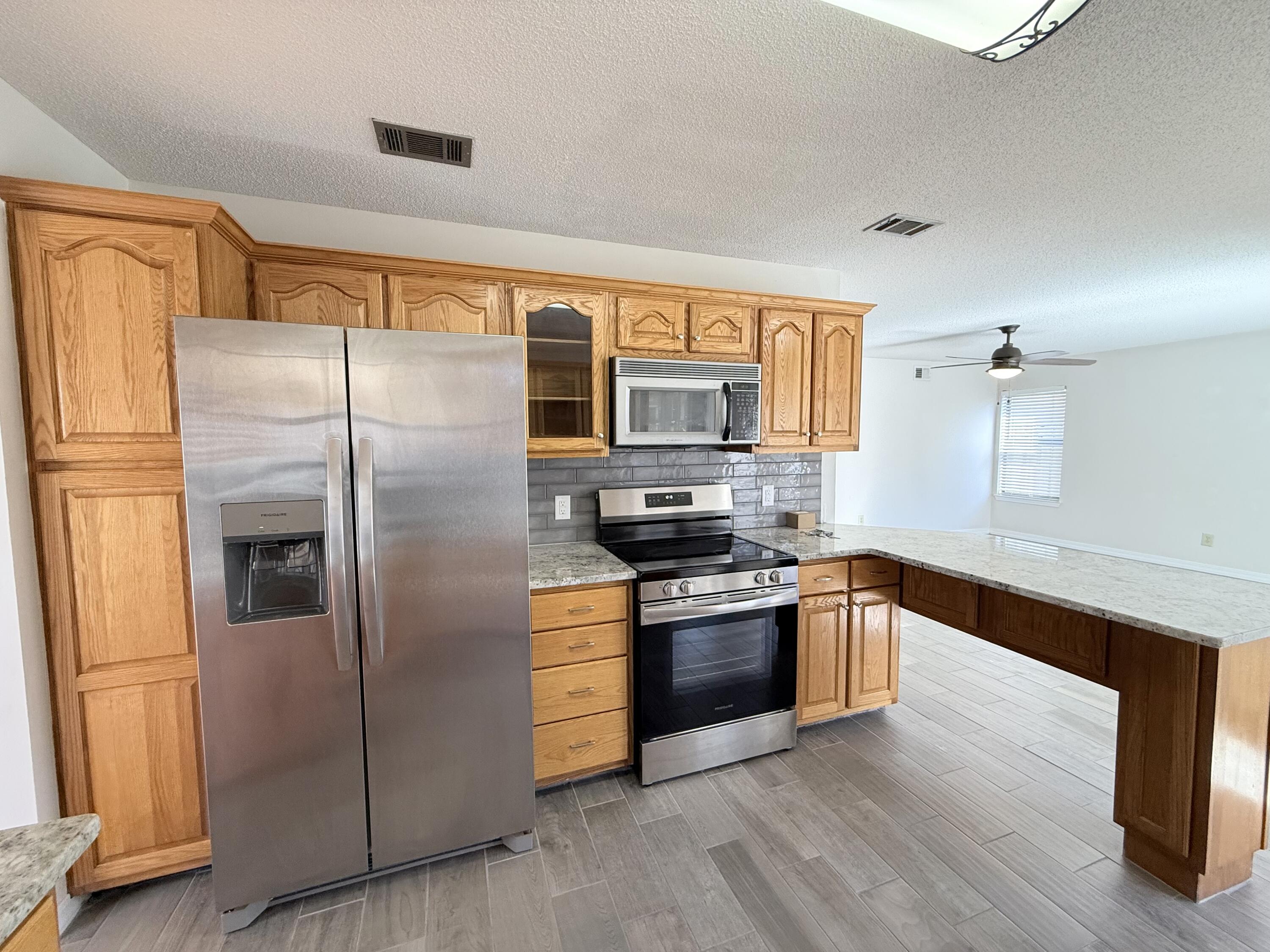 CROSSWINDS - Residential Lease