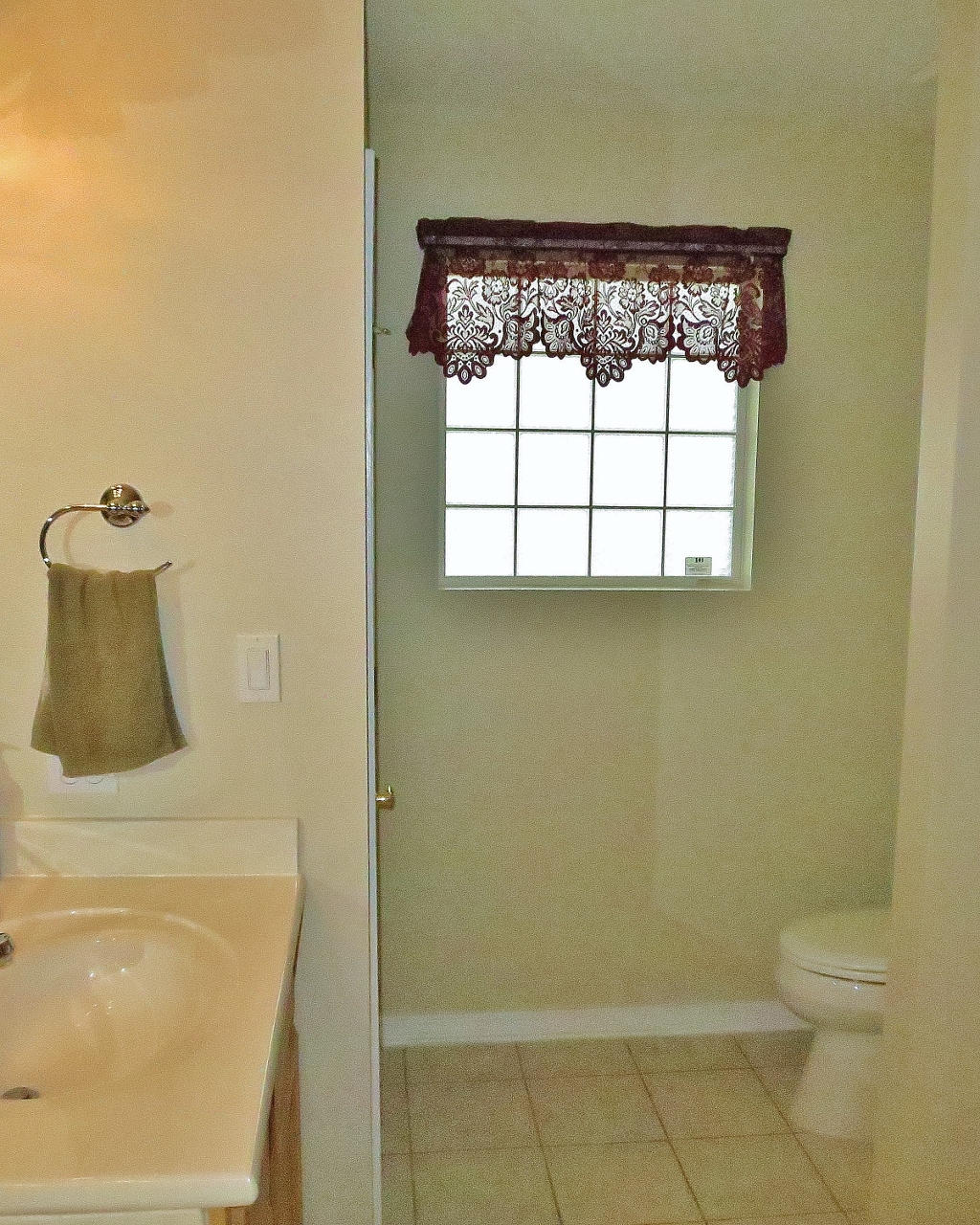 BRIDGEPORT COLONY - Residential