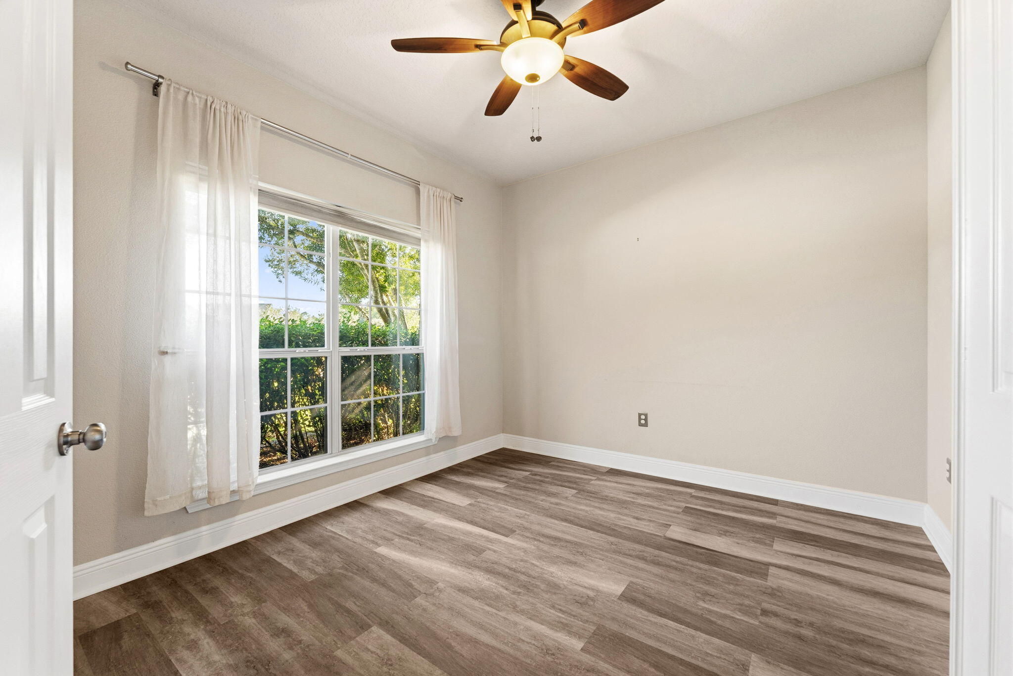 HAMMOCK BAY - Residential Lease