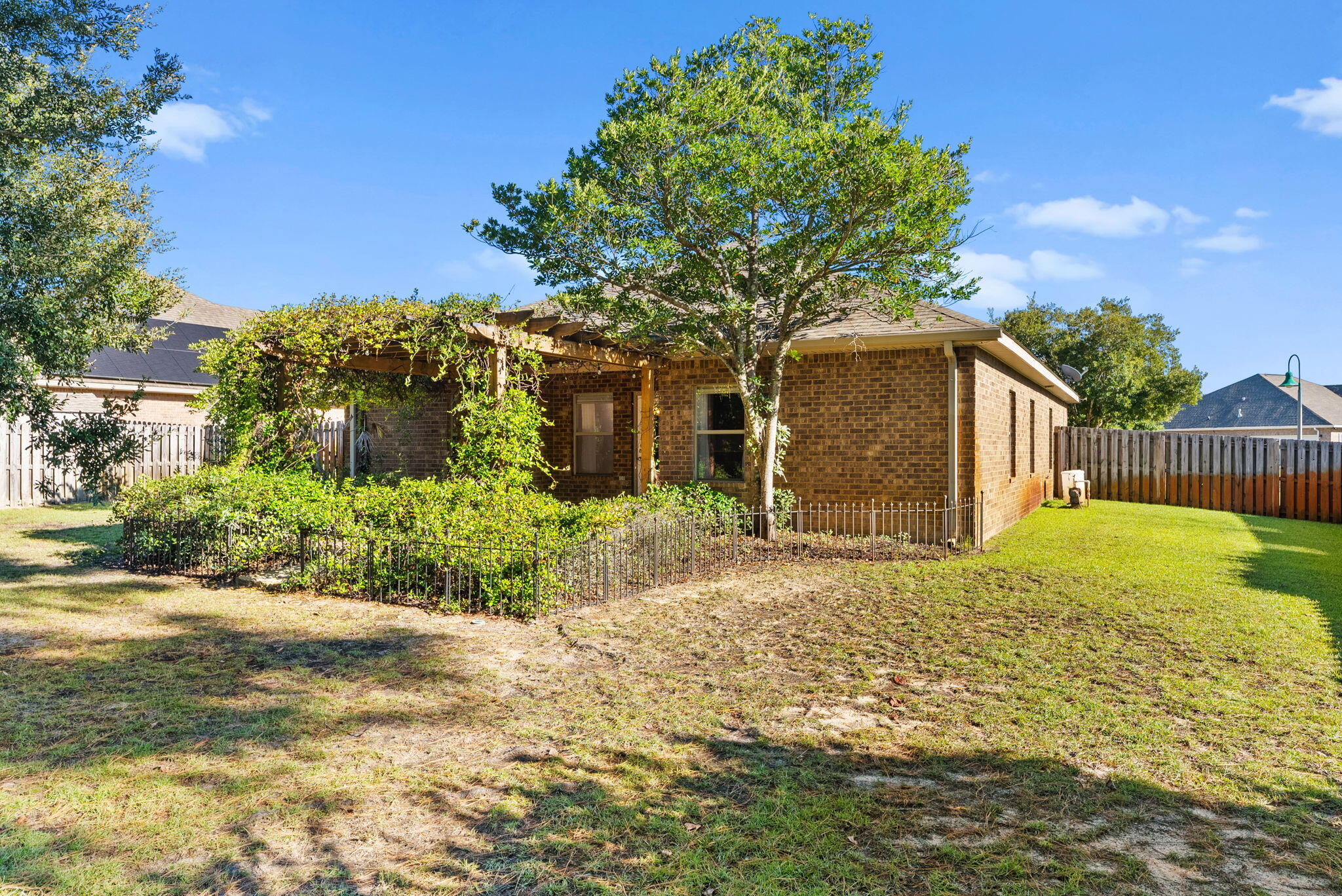 HAMMOCK BAY - Residential Lease