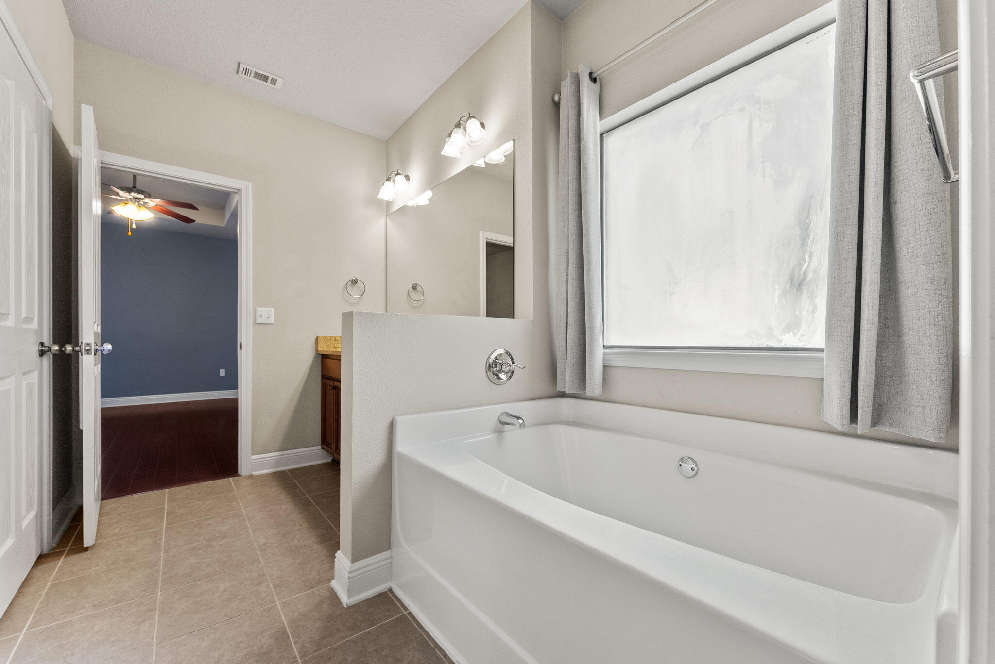 HAMMOCK BAY - Residential Lease