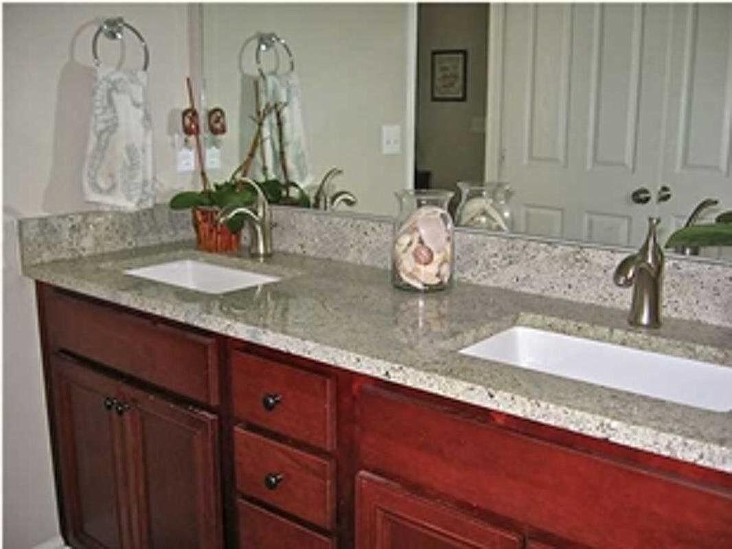 HAMMOCK BAY - Residential Lease
