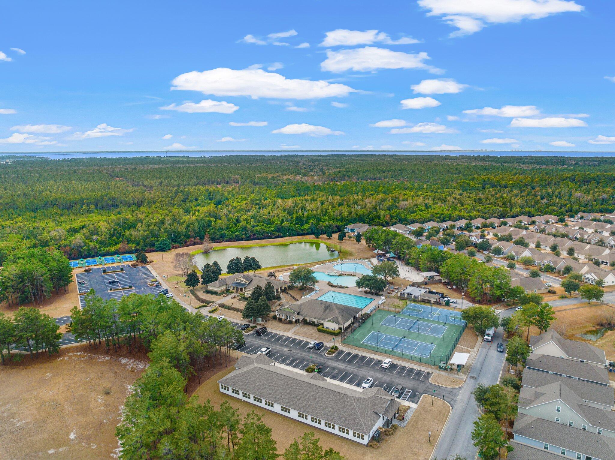 HAMMOCK BAY - Residential Lease