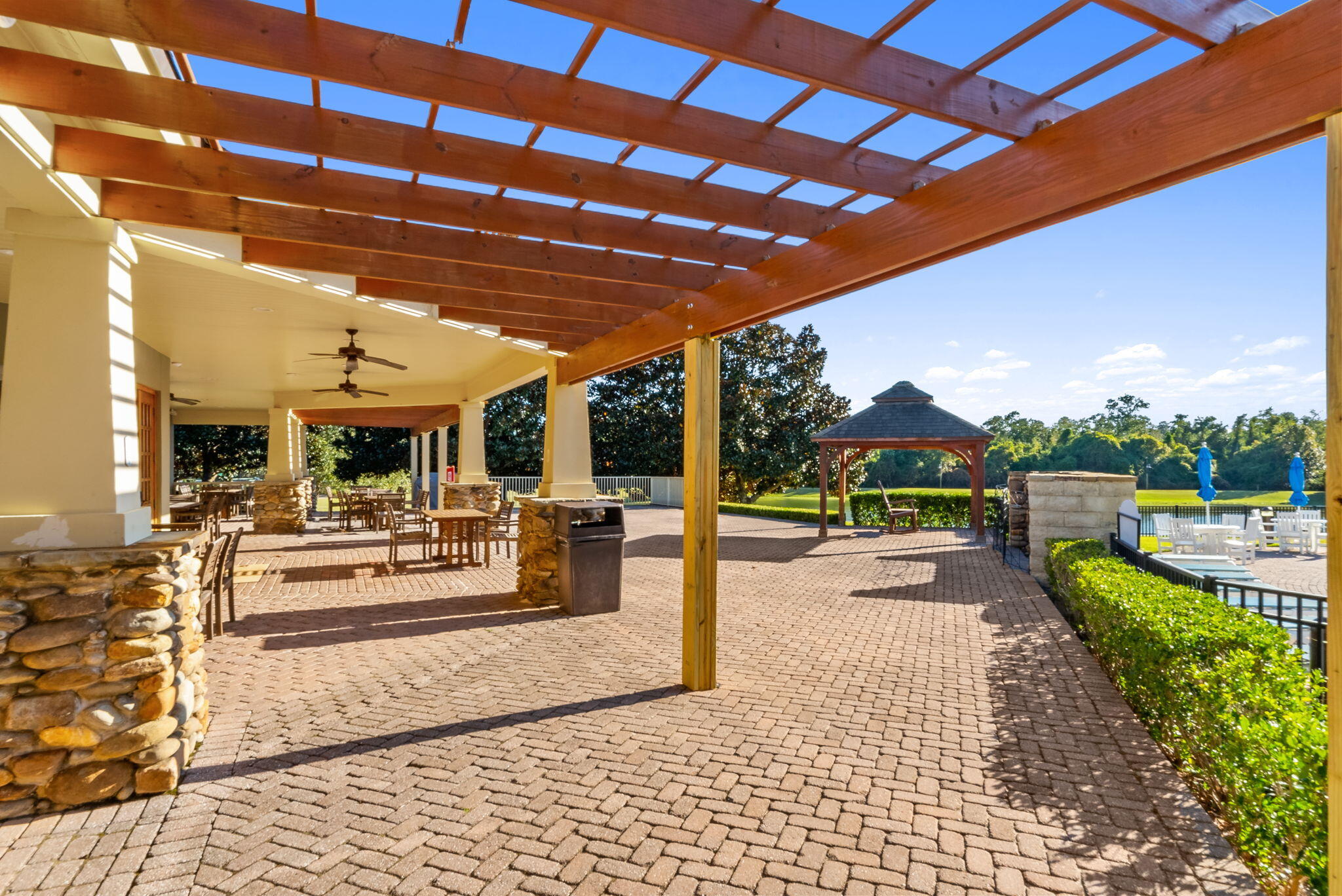 HAMMOCK BAY - Residential Lease