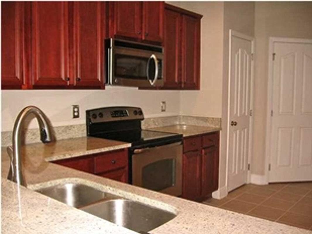 HAMMOCK BAY - Residential Lease