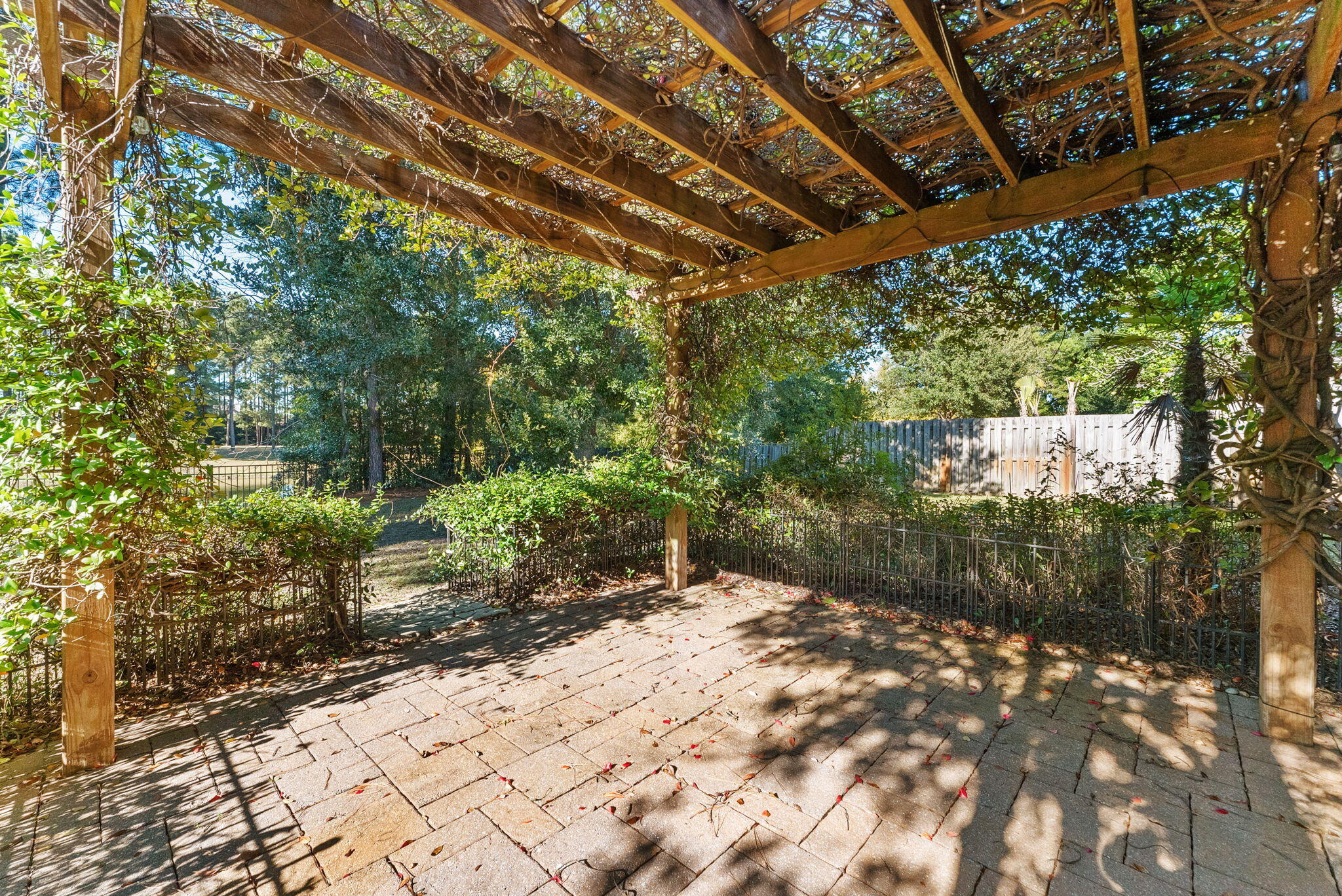 HAMMOCK BAY - Residential Lease