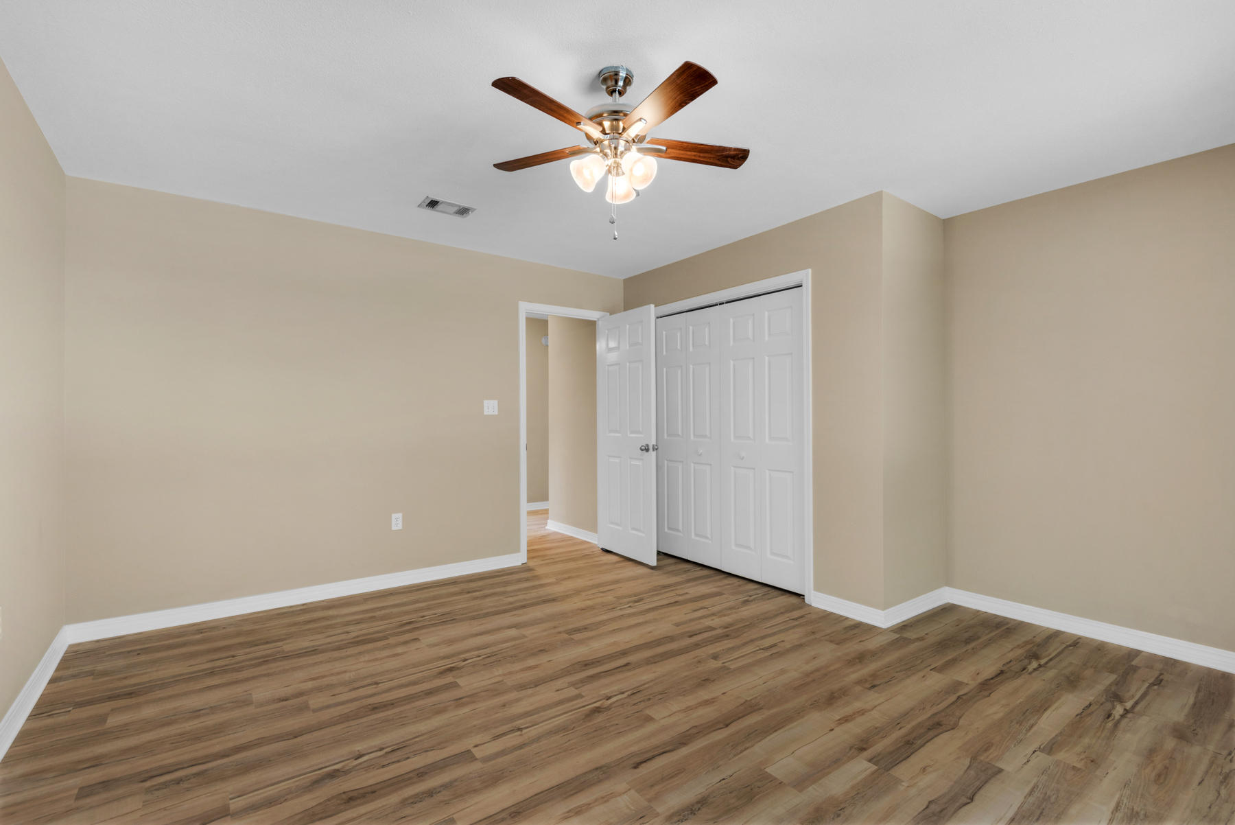 ROCKY BAYOU COUNTRY CLUB ESTATES 4 - Residential