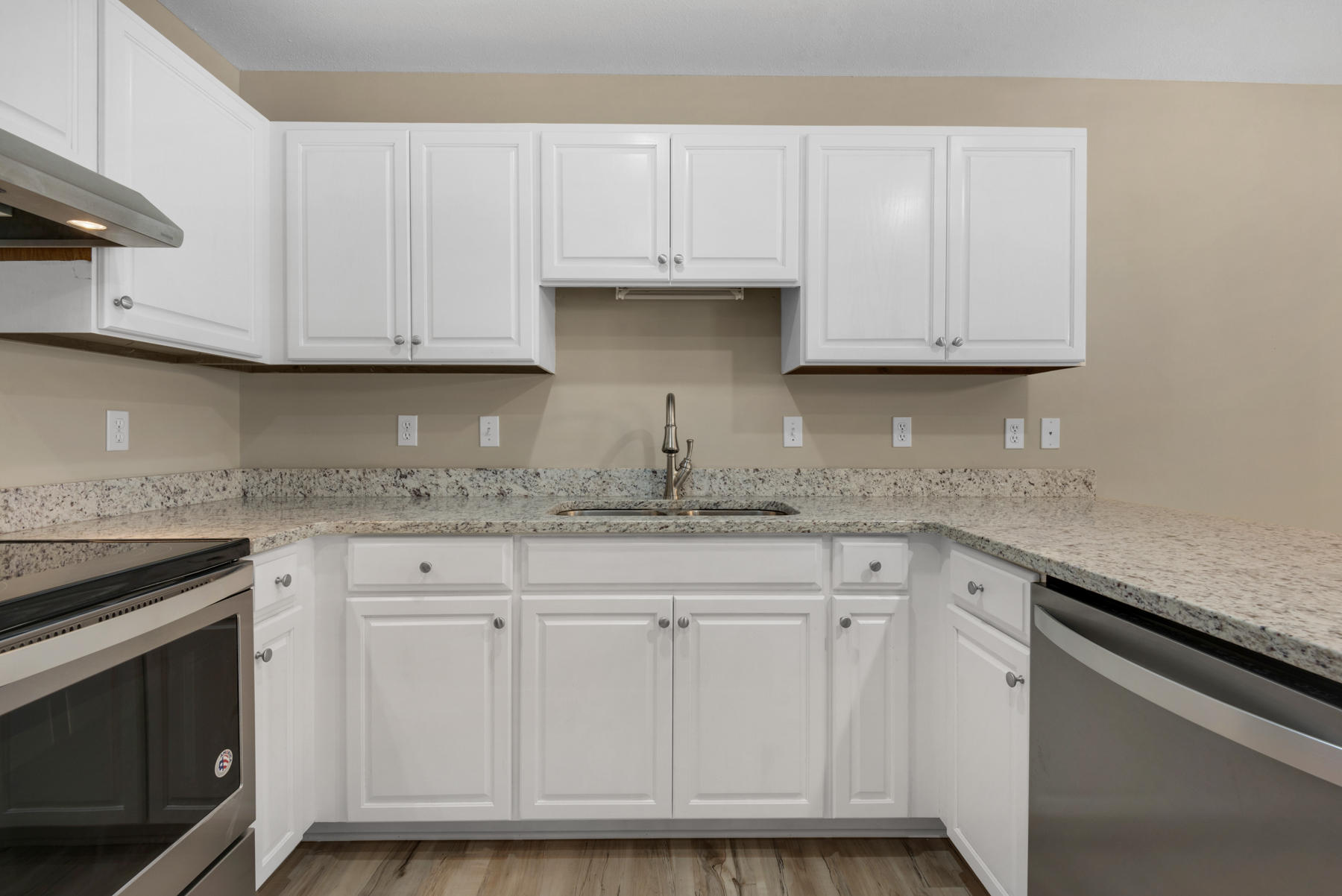 ROCKY BAYOU COUNTRY CLUB ESTATES 4 - Residential