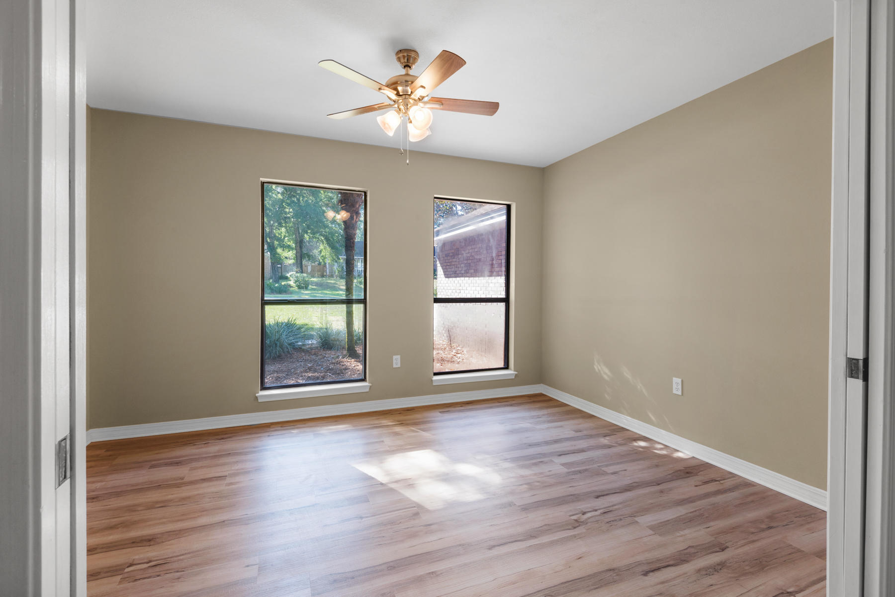 ROCKY BAYOU COUNTRY CLUB ESTATES 4 - Residential