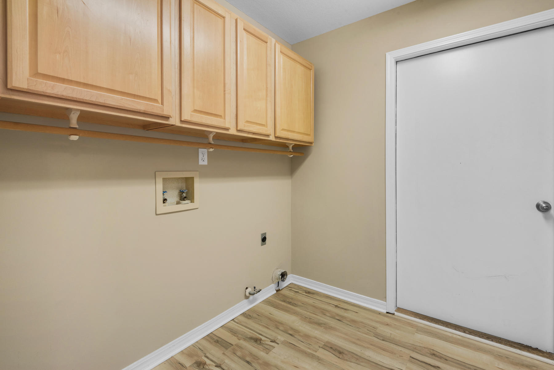 ROCKY BAYOU COUNTRY CLUB ESTATES 4 - Residential