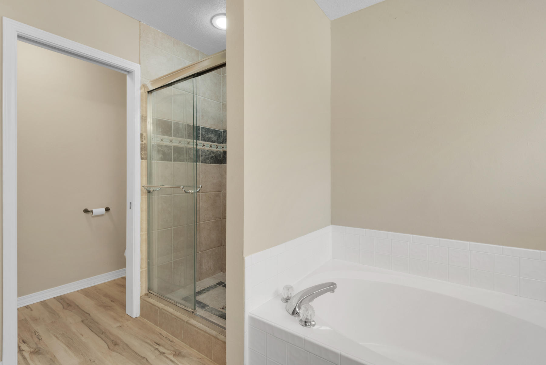 ROCKY BAYOU COUNTRY CLUB ESTATES 4 - Residential