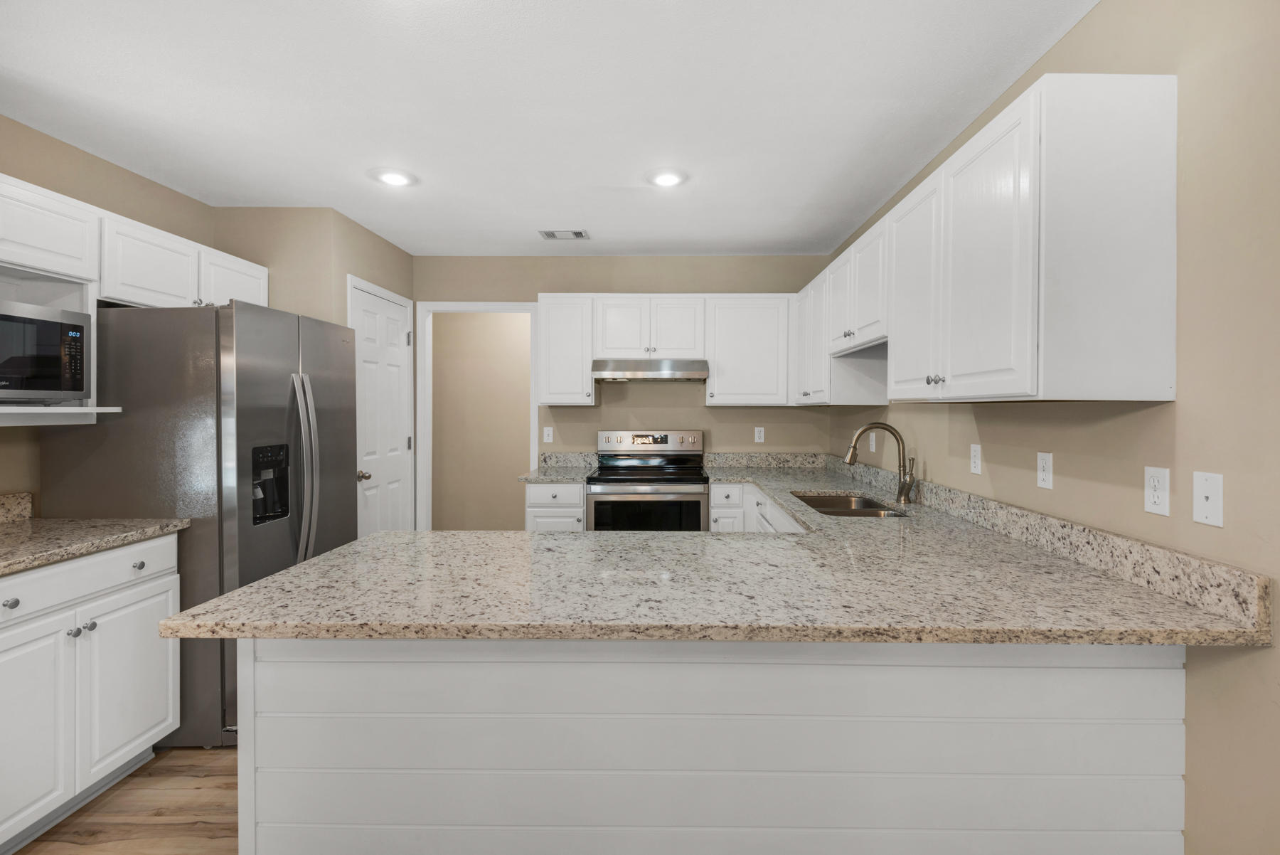 ROCKY BAYOU COUNTRY CLUB ESTATES 4 - Residential