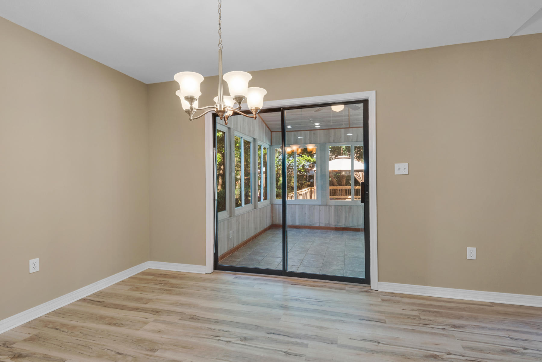 ROCKY BAYOU COUNTRY CLUB ESTATES 4 - Residential