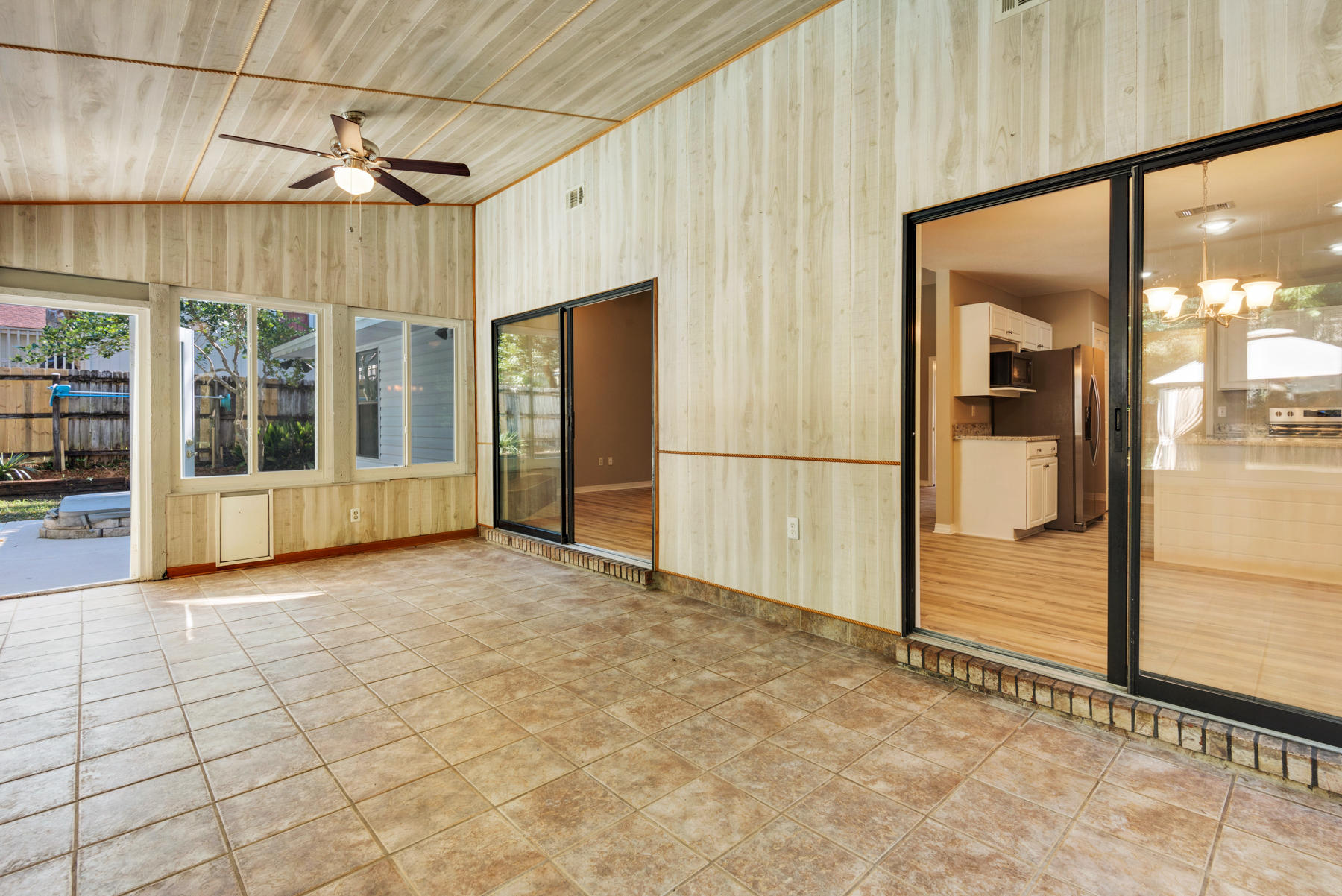 ROCKY BAYOU COUNTRY CLUB ESTATES 4 - Residential