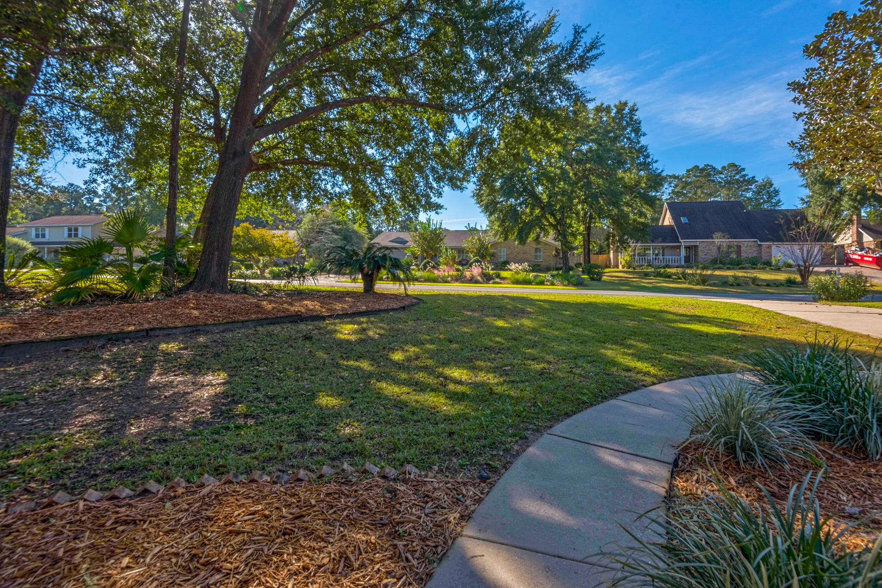 ROCKY BAYOU COUNTRY CLUB ESTATES 4 - Residential