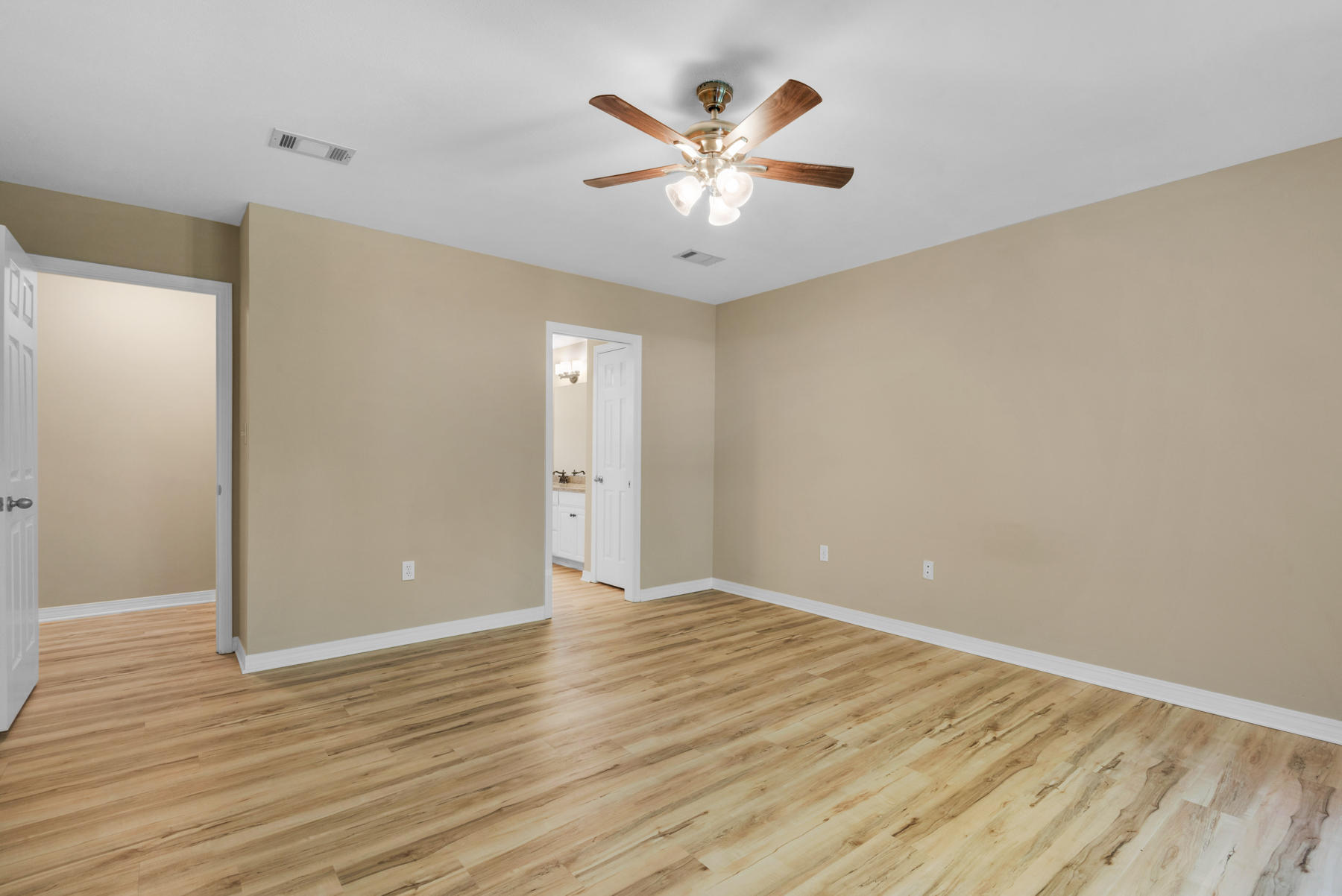 ROCKY BAYOU COUNTRY CLUB ESTATES 4 - Residential