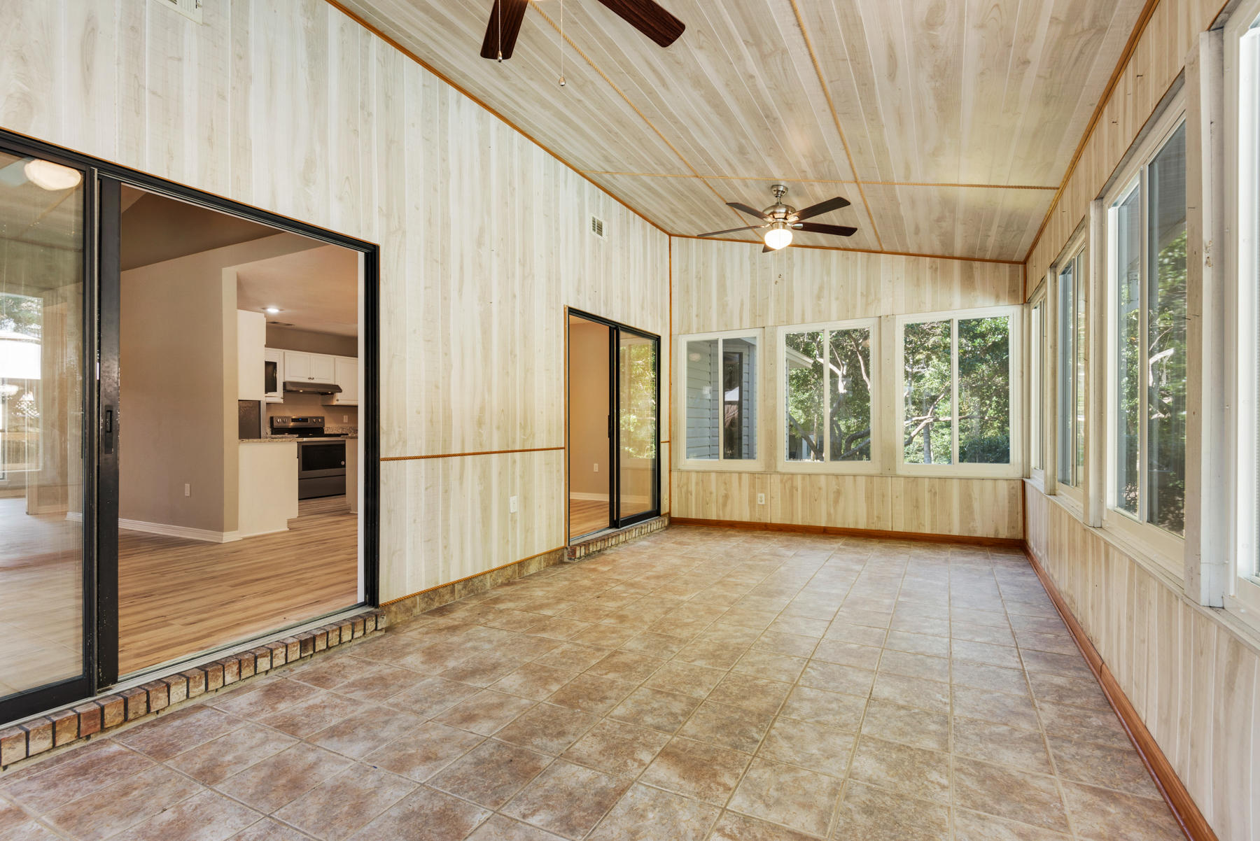 ROCKY BAYOU COUNTRY CLUB ESTATES 4 - Residential