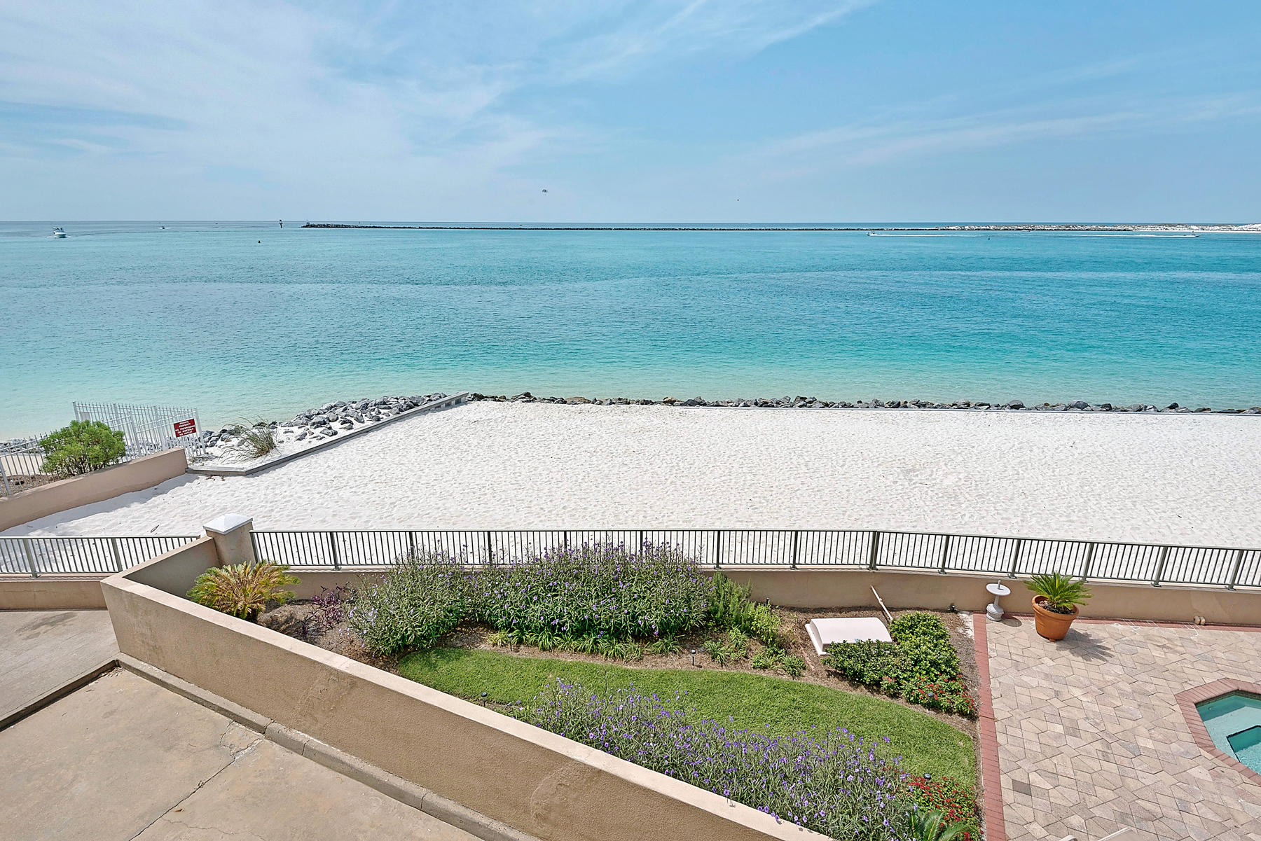 WATERVIEW TOWERS - Residential