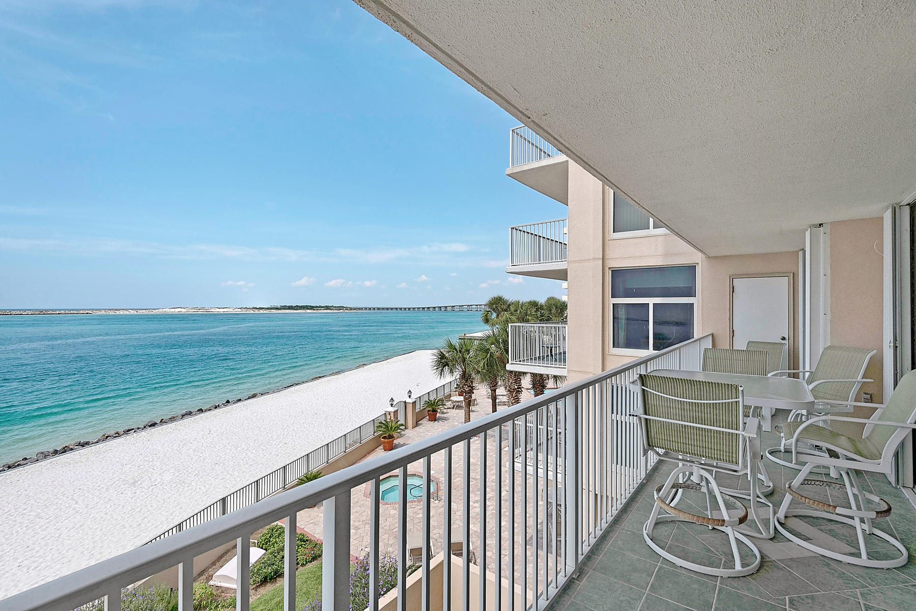 WATERVIEW TOWERS - Residential